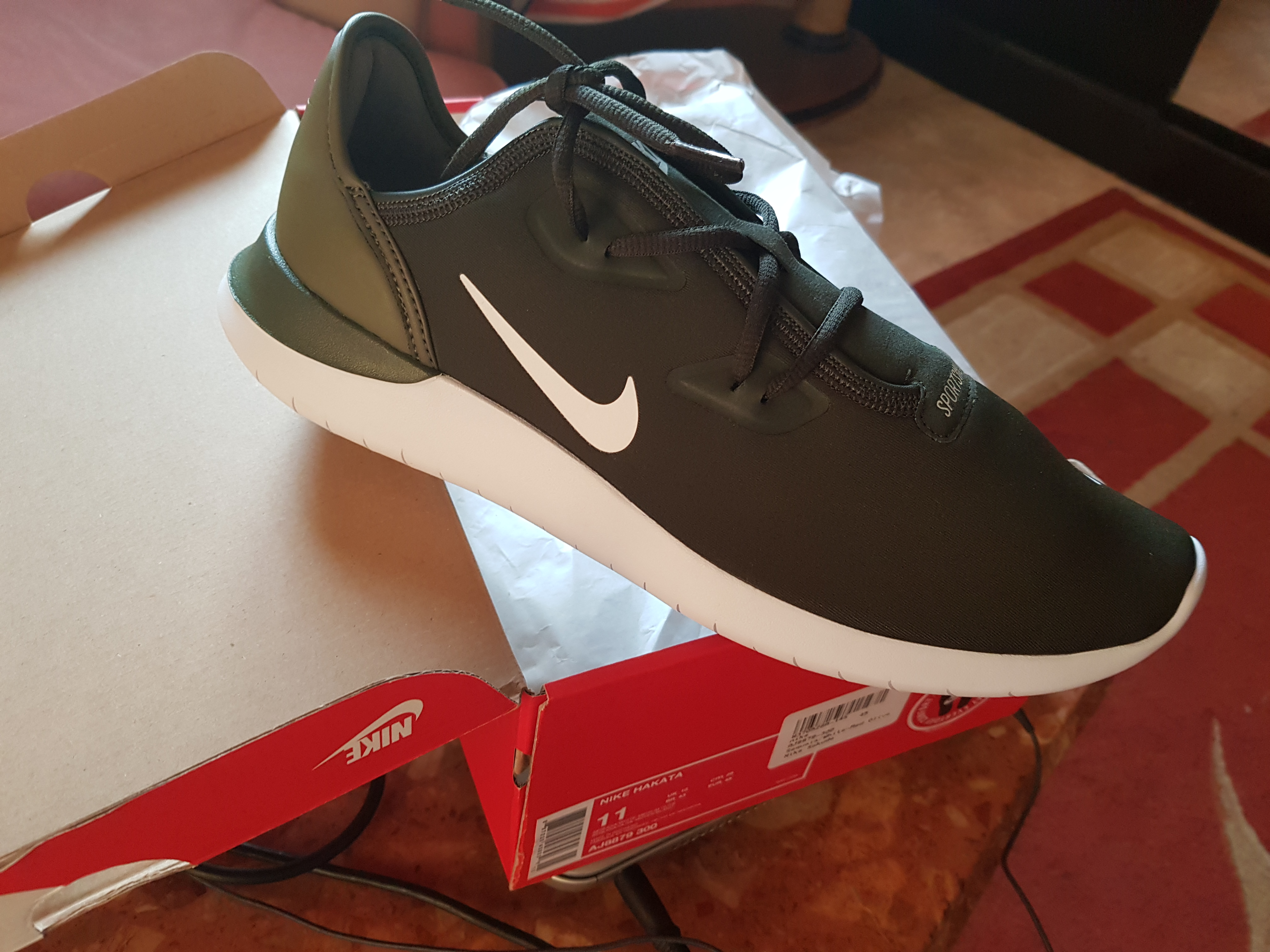 نايكي اصلي Nike shoes original                                            


	 				لا تنسَ أنك شاهدت هذا الإعلان في عنكبوت            
	 				
                                للبيع حذاء نايكي اصلي...
