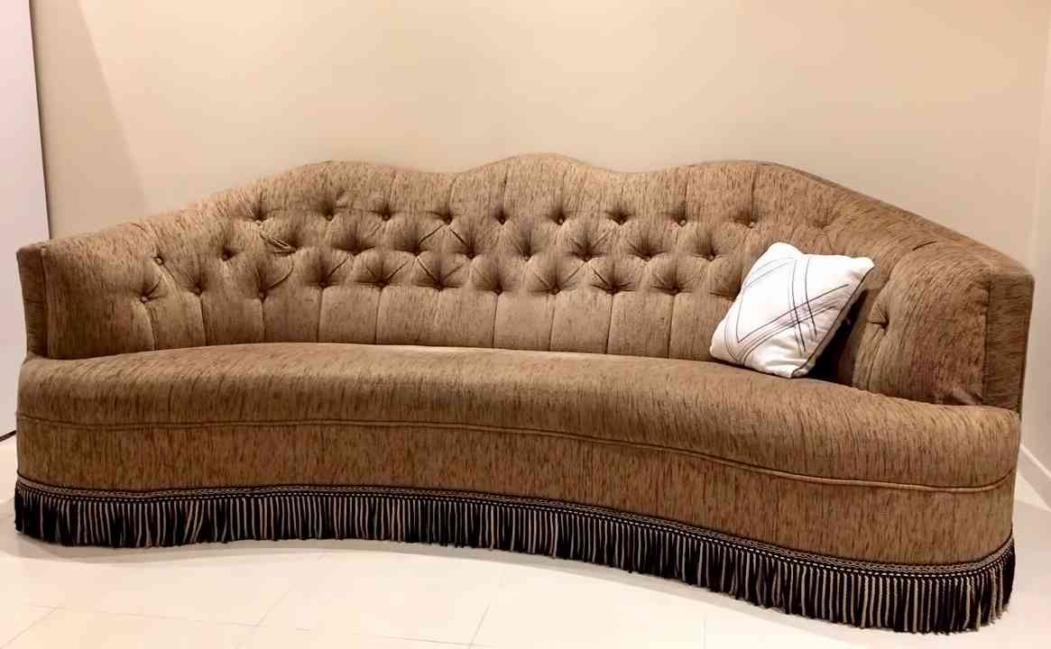 كنب للبيع                                            


	 				لا تنسَ أنك شاهدت هذا الإعلان في عنكبوت            
	 				
                                كنب نظيف ثلاث مقاعد قماش فخم شريته ب 1250...