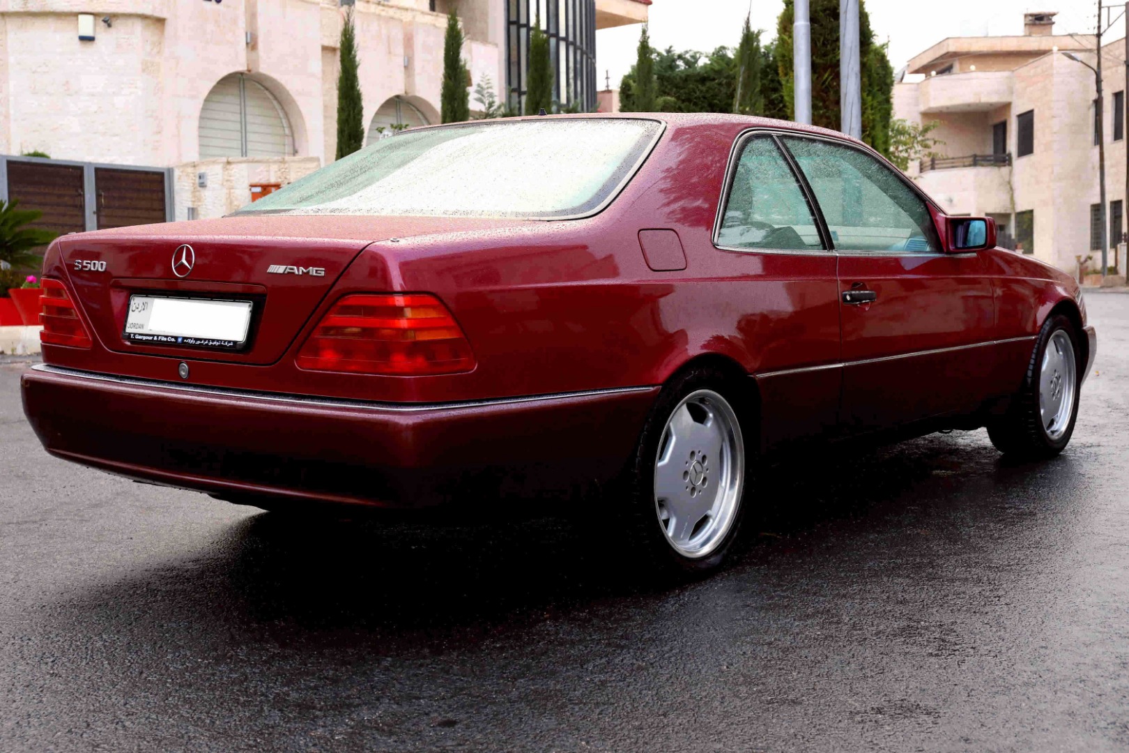 مرسيدس اس 500 (اي ام جي) كوبيه موديل 1995
لا تنسَ أنك شاهدت هذا الإعلان في عنكبوت
1995 MERCED...