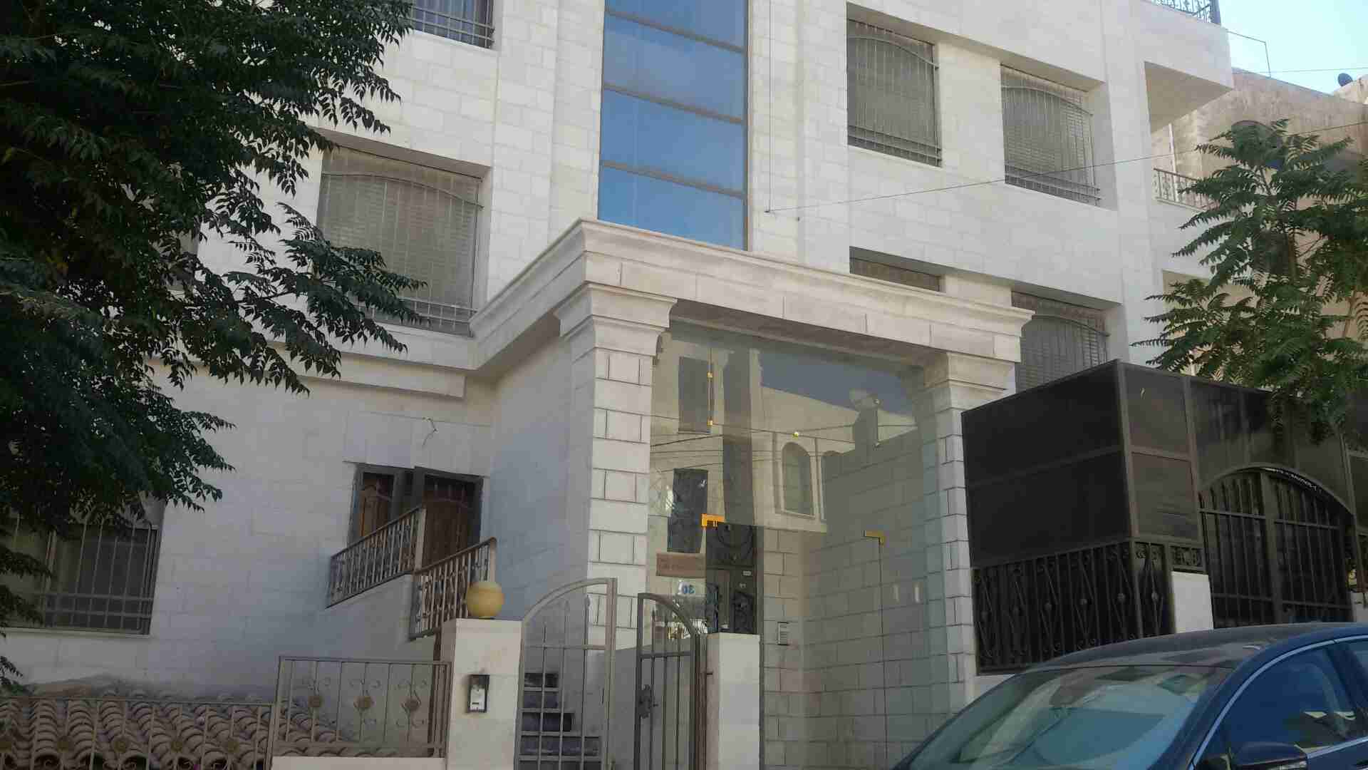 شقة أرضية 203م  الجاردنز مع كراج خاص وحديقة 350 م                                            


	 				لا تنسَ أنك شاهدت هذا الإعلان في عنكبوت            
	 				
                                شقة...