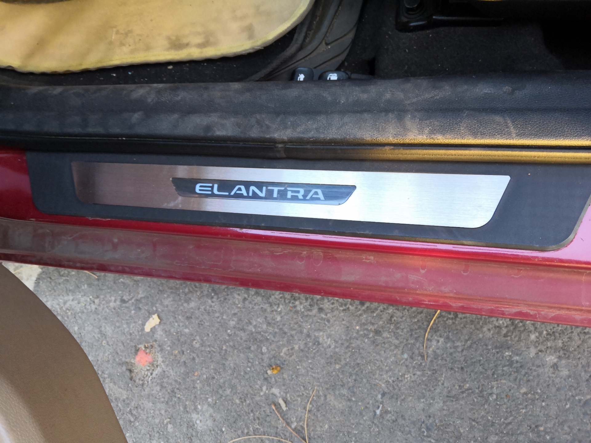 Hyundai Elantra 2013 automatic Mid Option
لا تنسَ أنك شاهدت هذا الإعلان في عنكبوت
1.8 cc
Goo...