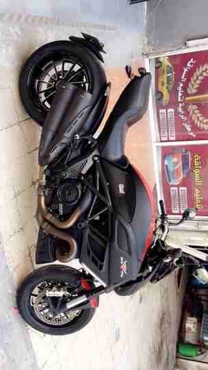 دوكاتي ديافل
لا تنسَ أنك شاهدت هذا الإعلان في عنكبوت
Ducati Diavel 2013
Pric 13000
1200 cc
V2 fo...