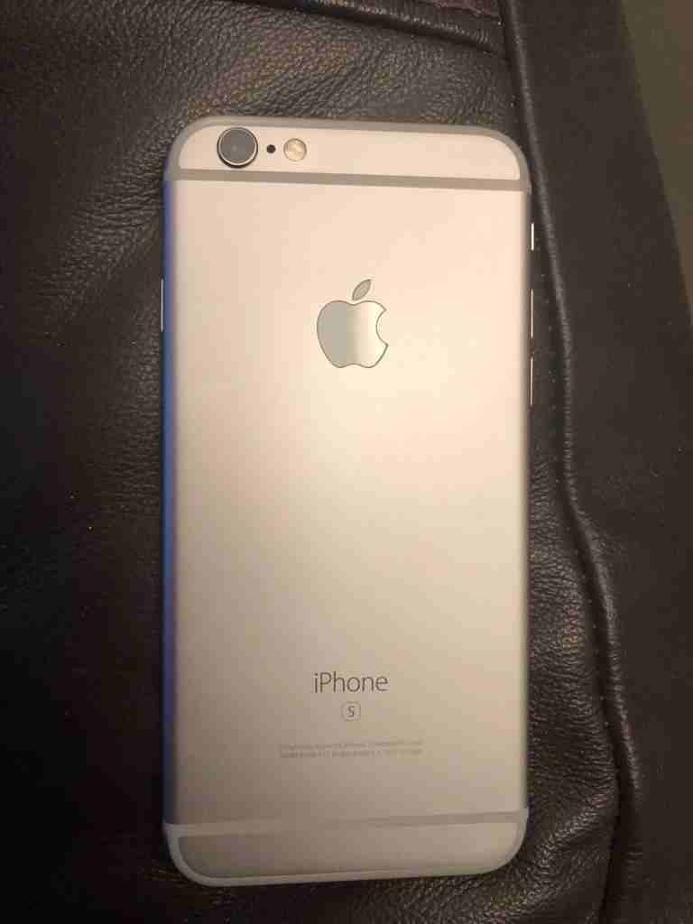 Apple iPhone 6S 64 GB Factory Unlocked in mint condition                                            


	 				لا تنسَ أنك شاهدت هذا الإعلان في عنكبوت...