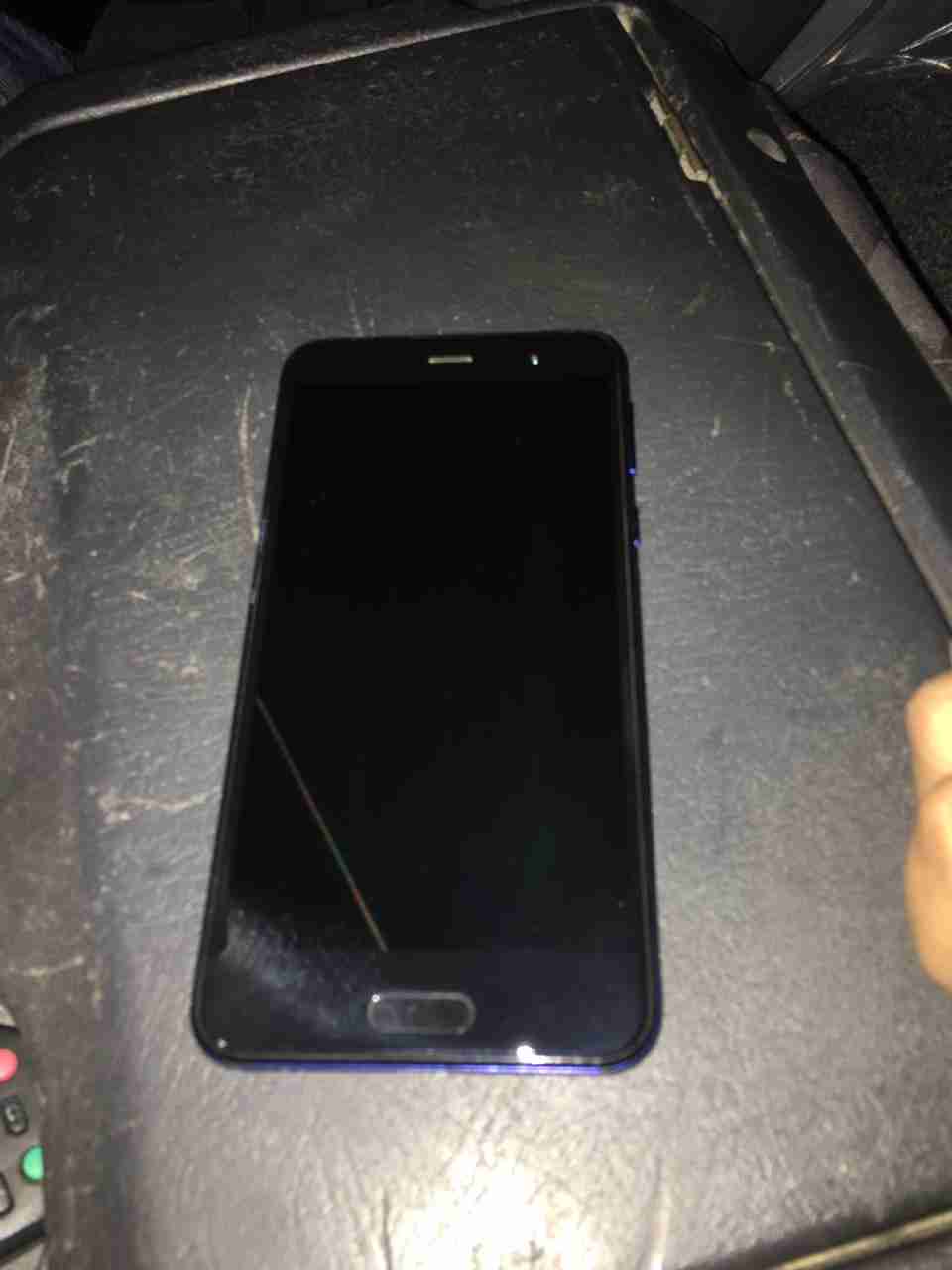 HTC u play مستعمل للبيع مع شاحنو و سمعاتو و كرتونتو                                            


	 				لا تنسَ أنك شاهدت هذا الإعلان في عنكبوت            
	 				
                                ب...