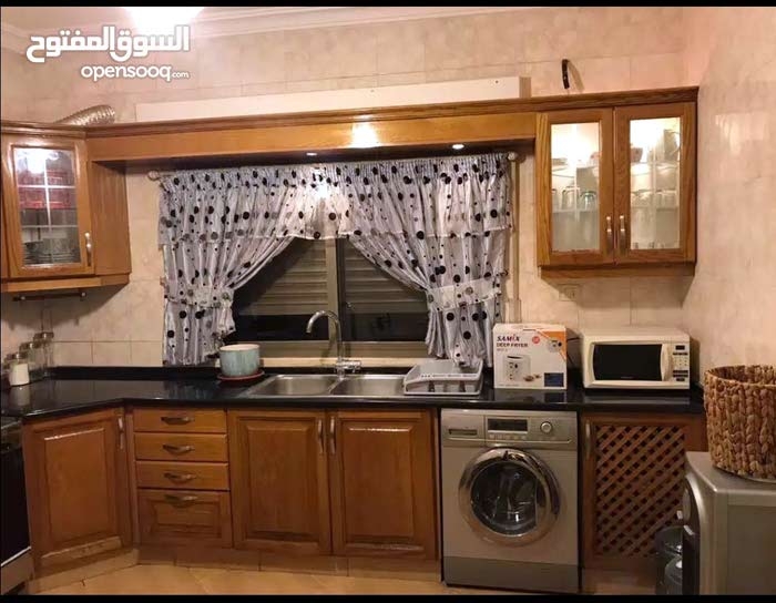 شقة مفروشة في تلاع العلي
لا تنسَ أنك شاهدت هذا الإعلان في عنكبوت
تلاع العلي خلف اسواق السلطان...