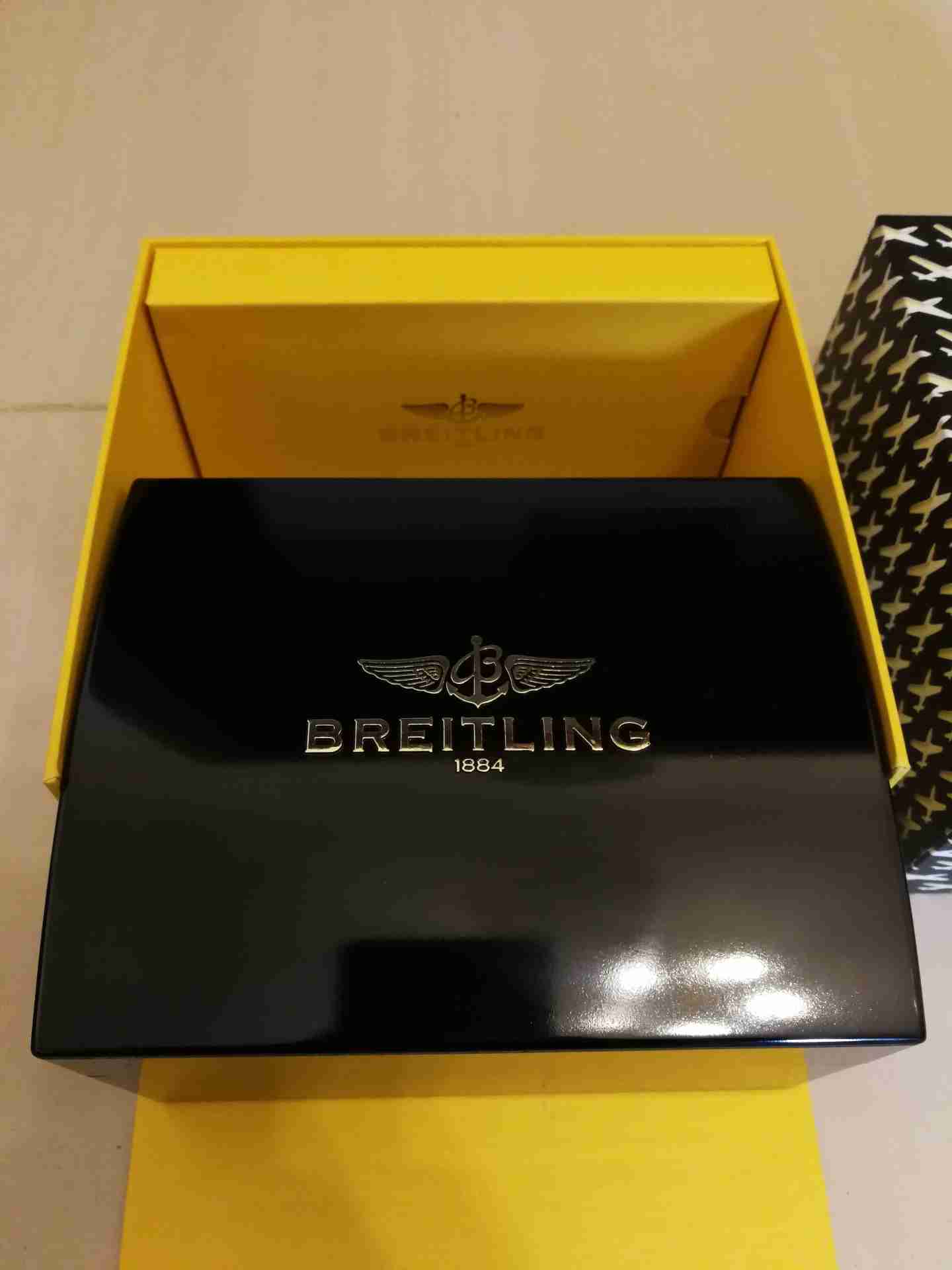 BREITLING PILOT Brand New Special Edition                                            


	 				لا تنسَ أنك شاهدت هذا الإعلان في عنكبوت            
	 				
                                BREITLING P...