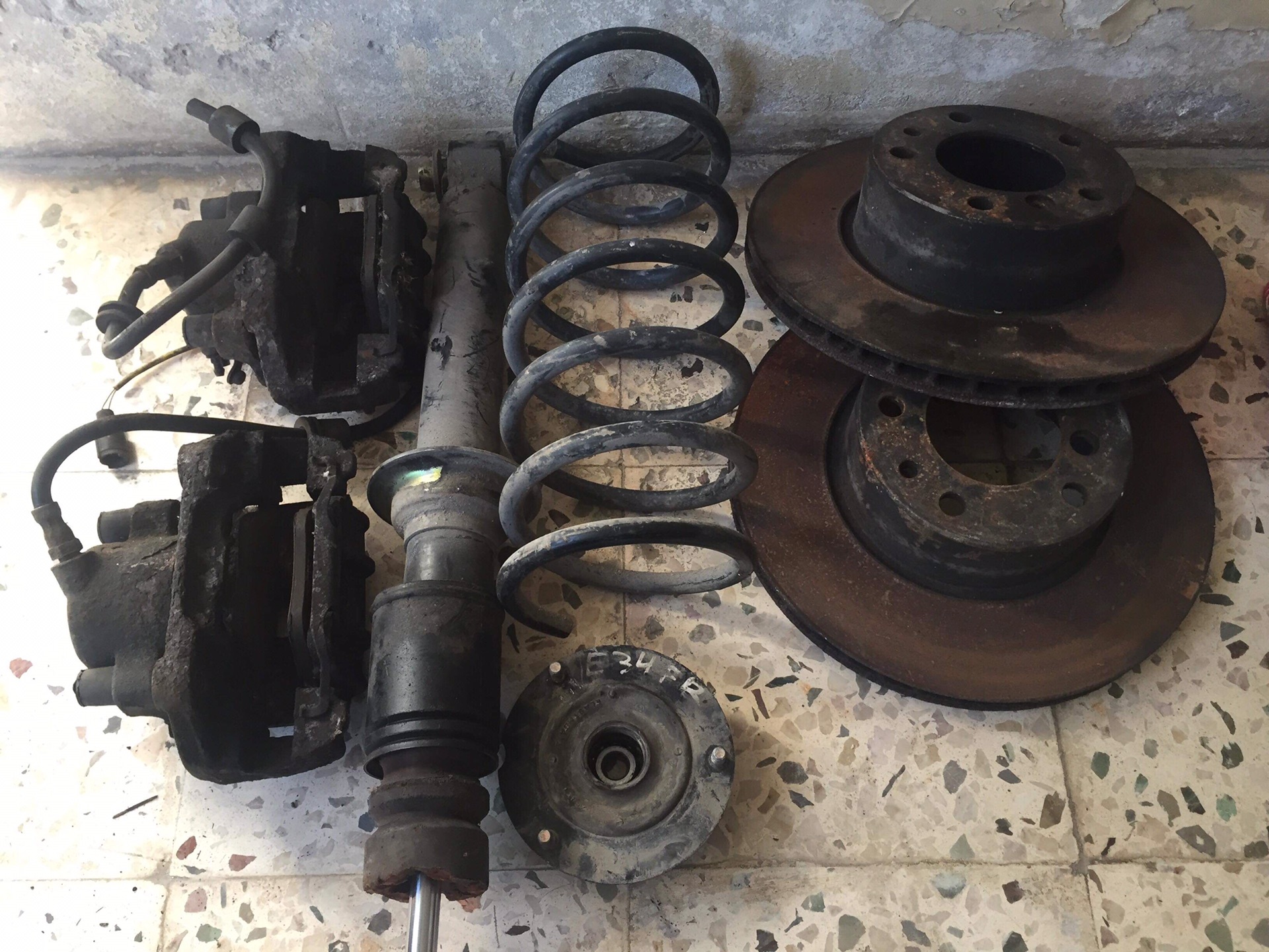 قطع بي ام 520 E34                                            


	 				لا تنسَ أنك شاهدت هذا الإعلان في عنكبوت            
	 				
                                درمات 
ابريك 
امخاخ ابريك
كعكات 
مد...