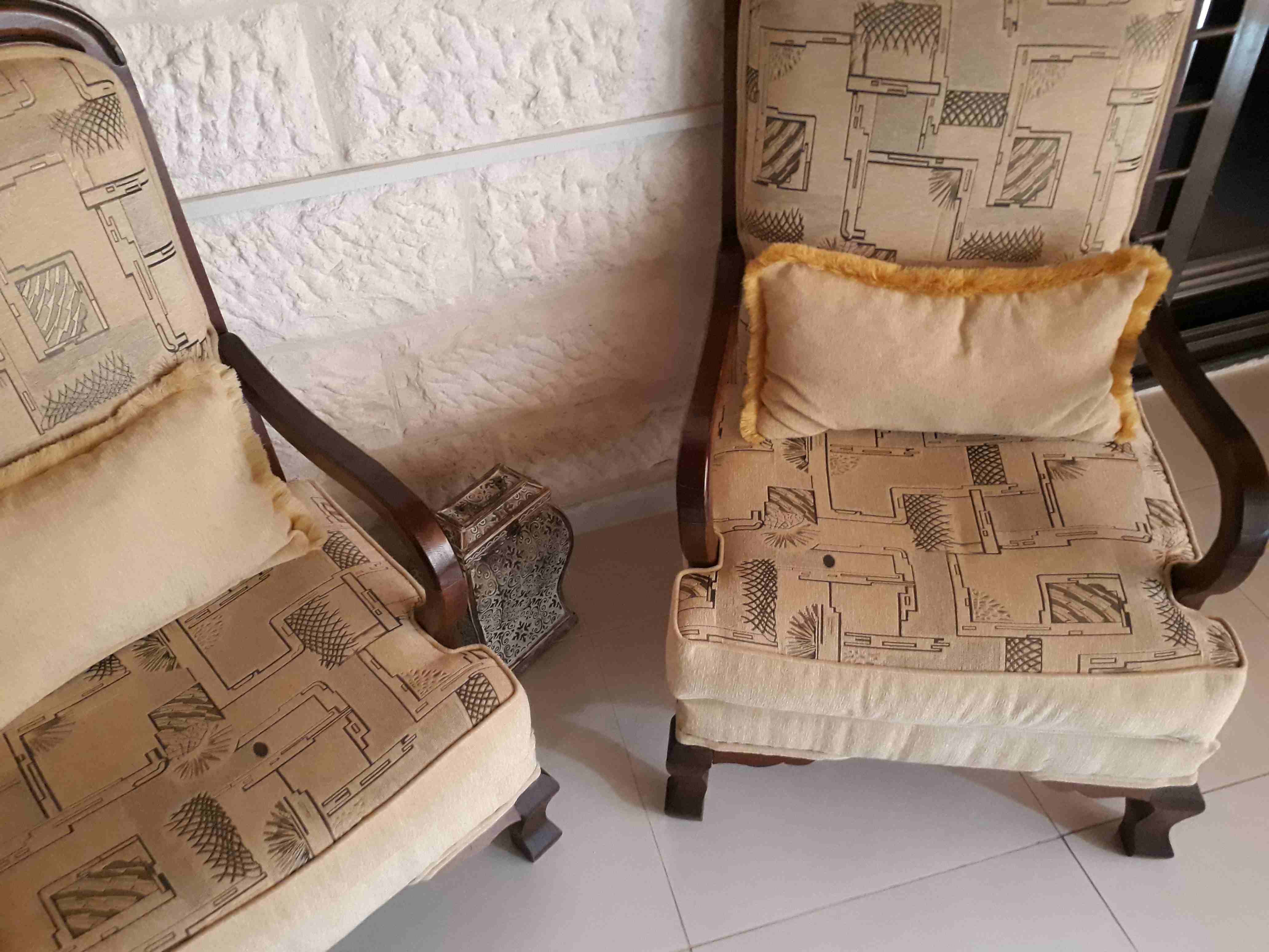 طقم كنب 9 مقعد بحالة وكالة 0798879556
لا تنسَ أنك شاهدت هذا الإعلان في عنكبوت
بحالة وكالة...