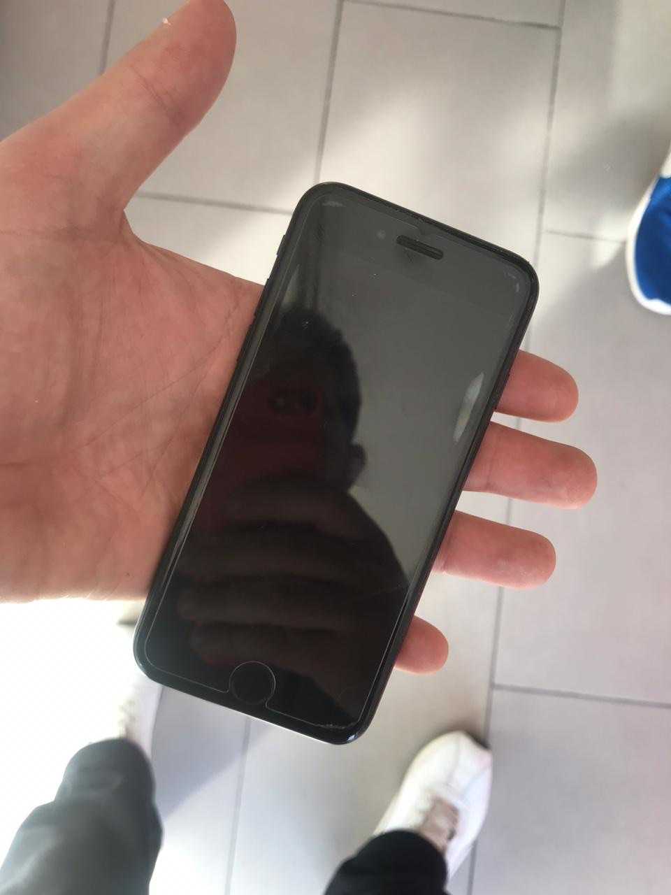 ايفون 7. 128gb. نظيف
لا تنسَ أنك شاهدت هذا الإعلان في عنكبوت
نظيف جدا. معا سماعه وشاحن اصلي...