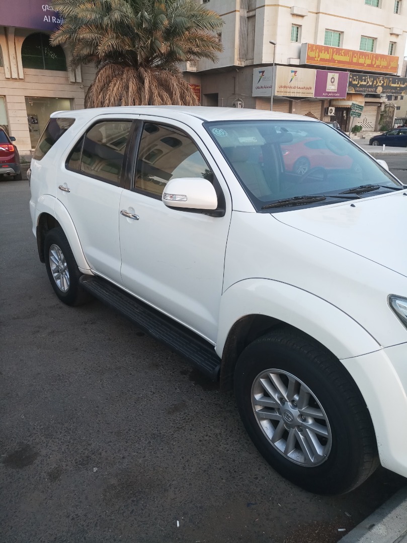 Toyota Fortuner (Model 2015, White)
لا تنسَ أنك شاهدت هذا الإعلان في عنكبوت
Toyota Fortuner...