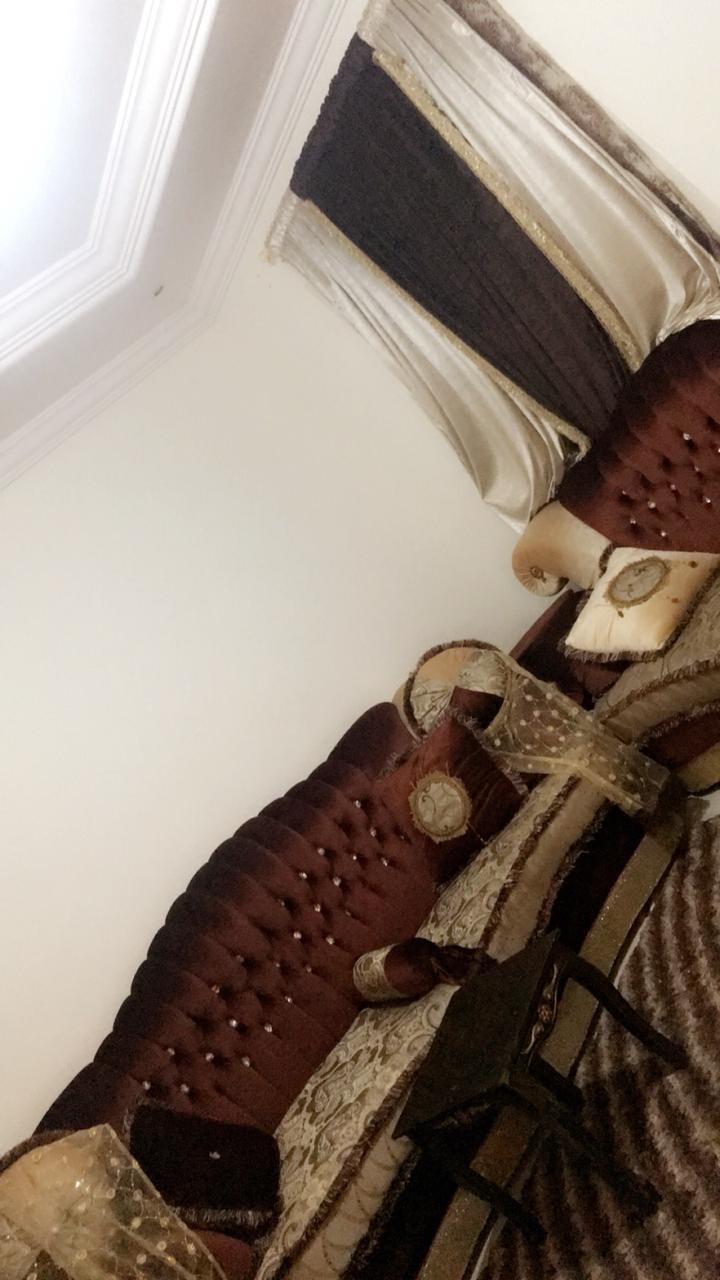 كنب مجلس
لا تنسَ أنك شاهدت هذا الإعلان في عنكبوت
كنب مجلس فخم نظام اندلسي حالته جيده جداً يحت...