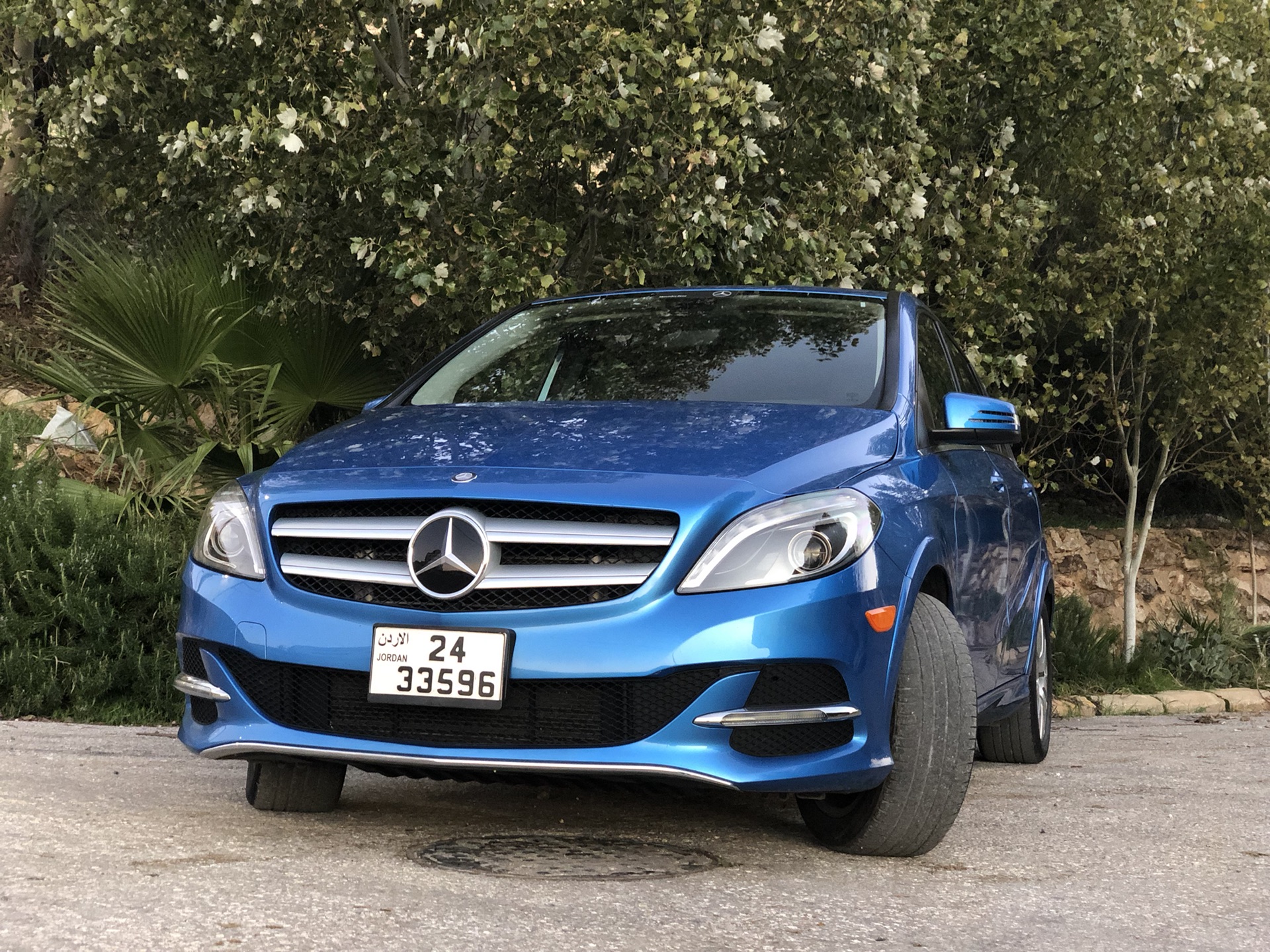 مرسيدس كهرباء Mercedes B Class
لا تنسَ أنك شاهدت هذا الإعلان في عنكبوت
B250
كهربائية
لون ازرق...