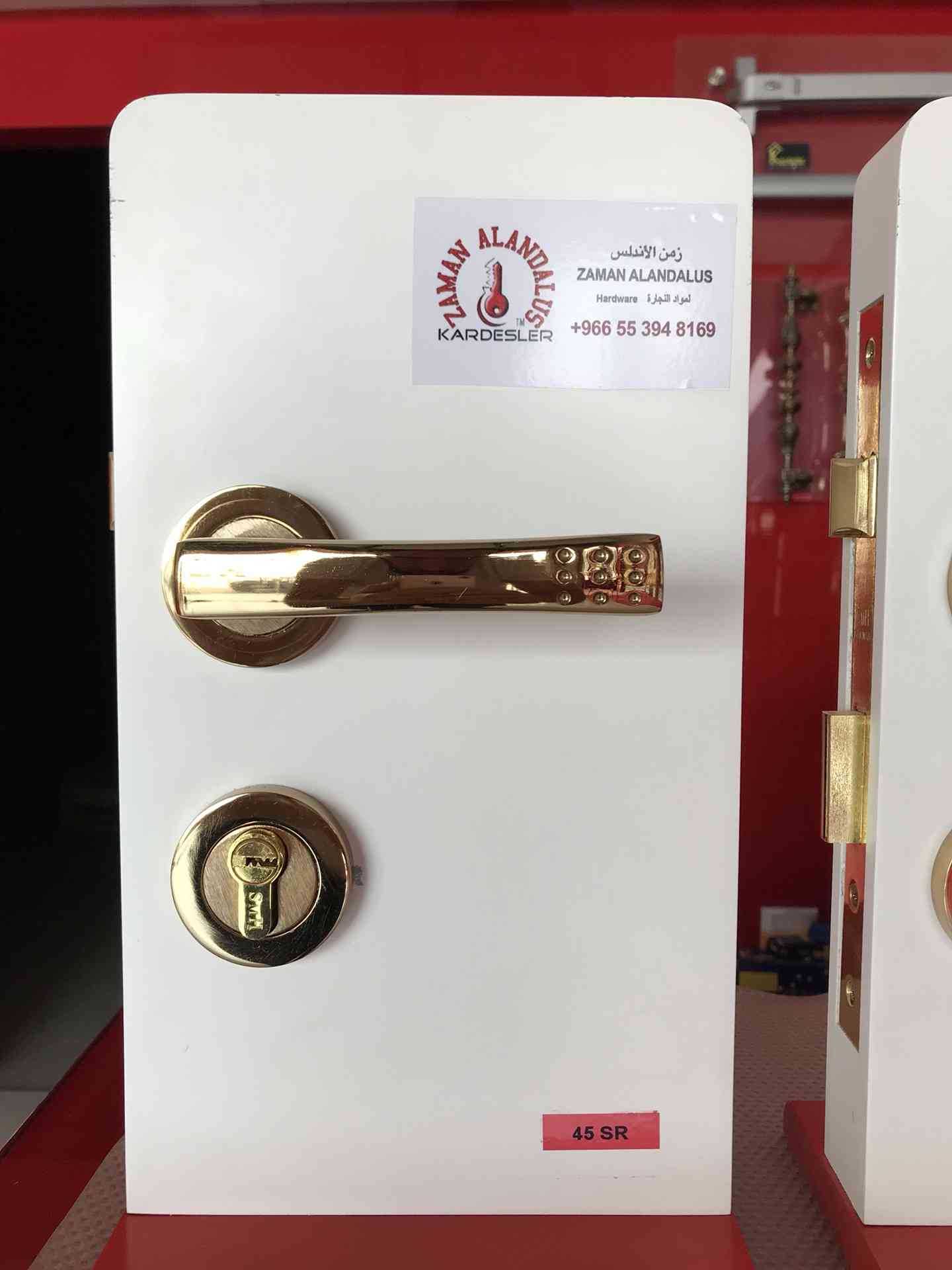 مسكات ابواب تركية
لا تنسَ أنك شاهدت هذا الإعلان في عنكبوت
مسكات ابواب وكوالين ماركة KARDESLER...