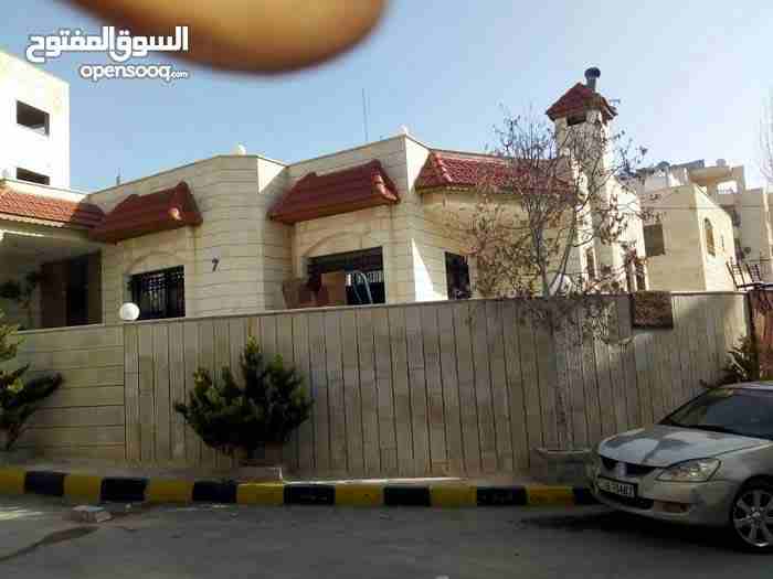 بيت للبيع خلف كاوفور ابو علندا بسعر مغري                                            


	 				لا تنسَ أنك شاهدت هذا الإعلان في عنكبوت            
	 				
                            بيت شبه فيلا في...