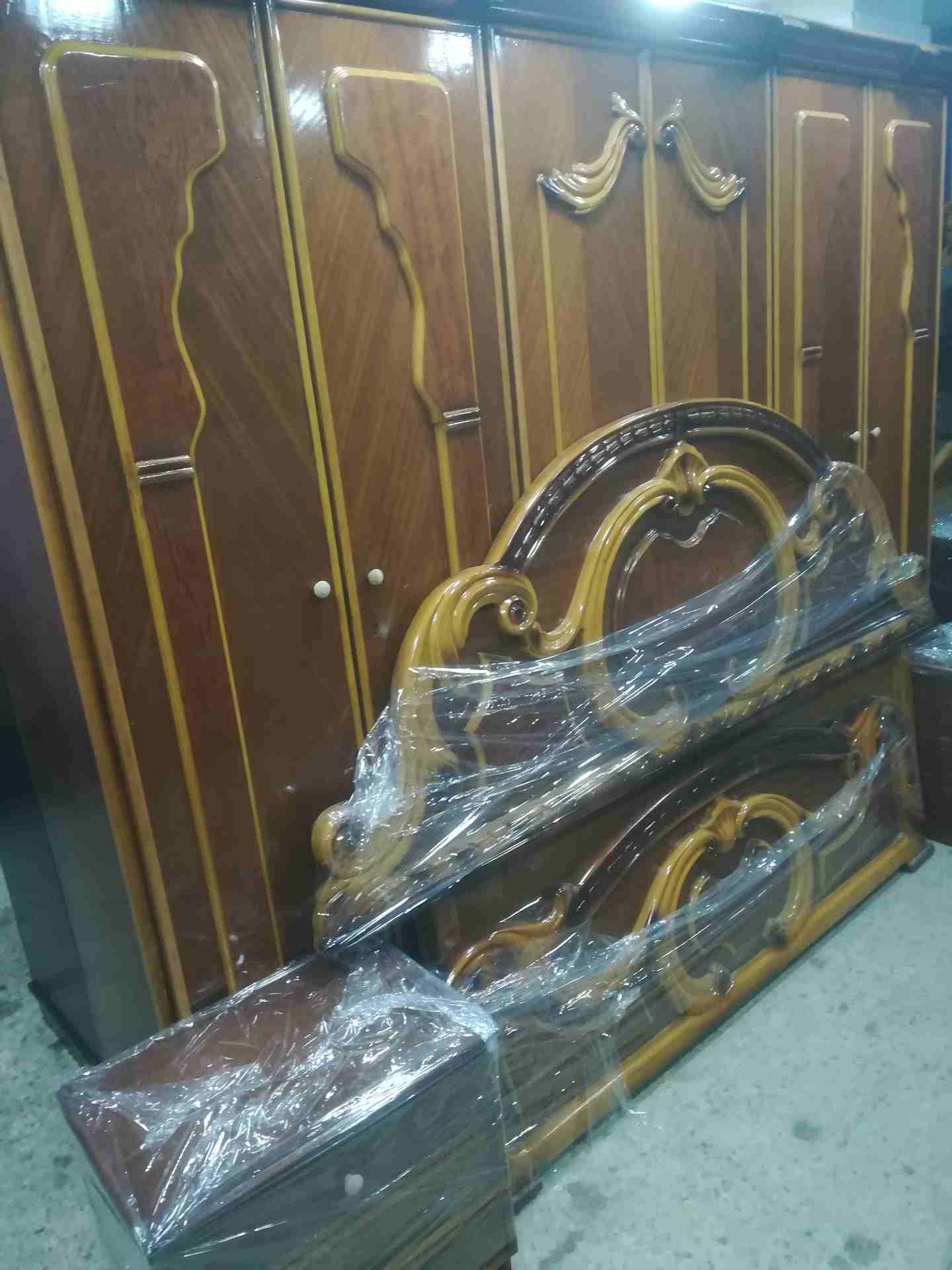 غرفه نوم تفصيل خشب لاتيه وزان كامل بحاله الجديد
لا تنسَ أنك شاهدت هذا الإعلان في عنكبوت
غرفه نوم...