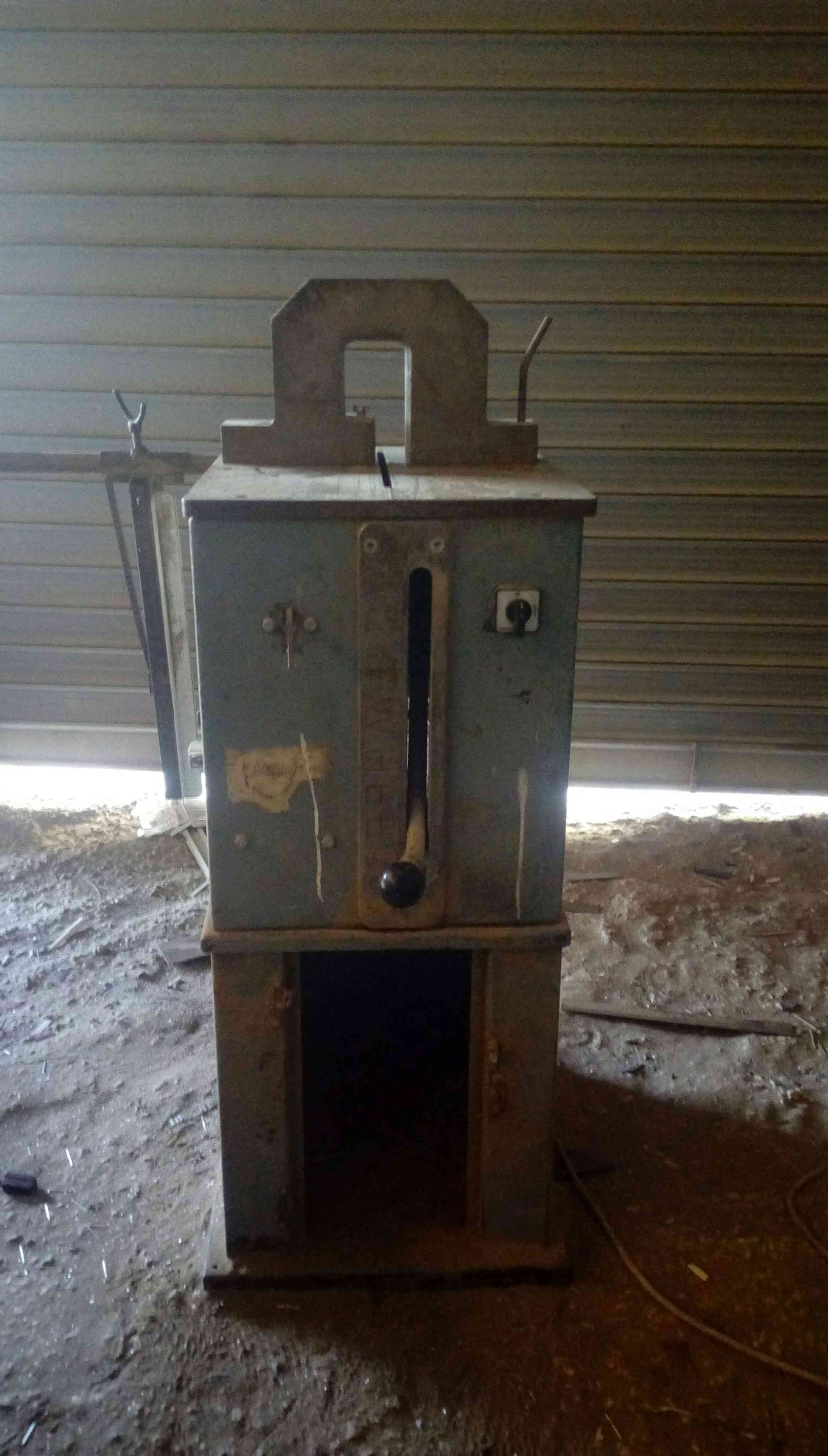 منشاز المنيم مع نسله طاوله طفصيل
لا تنسَ أنك شاهدت هذا الإعلان في عنكبوت
درل حجركبير...