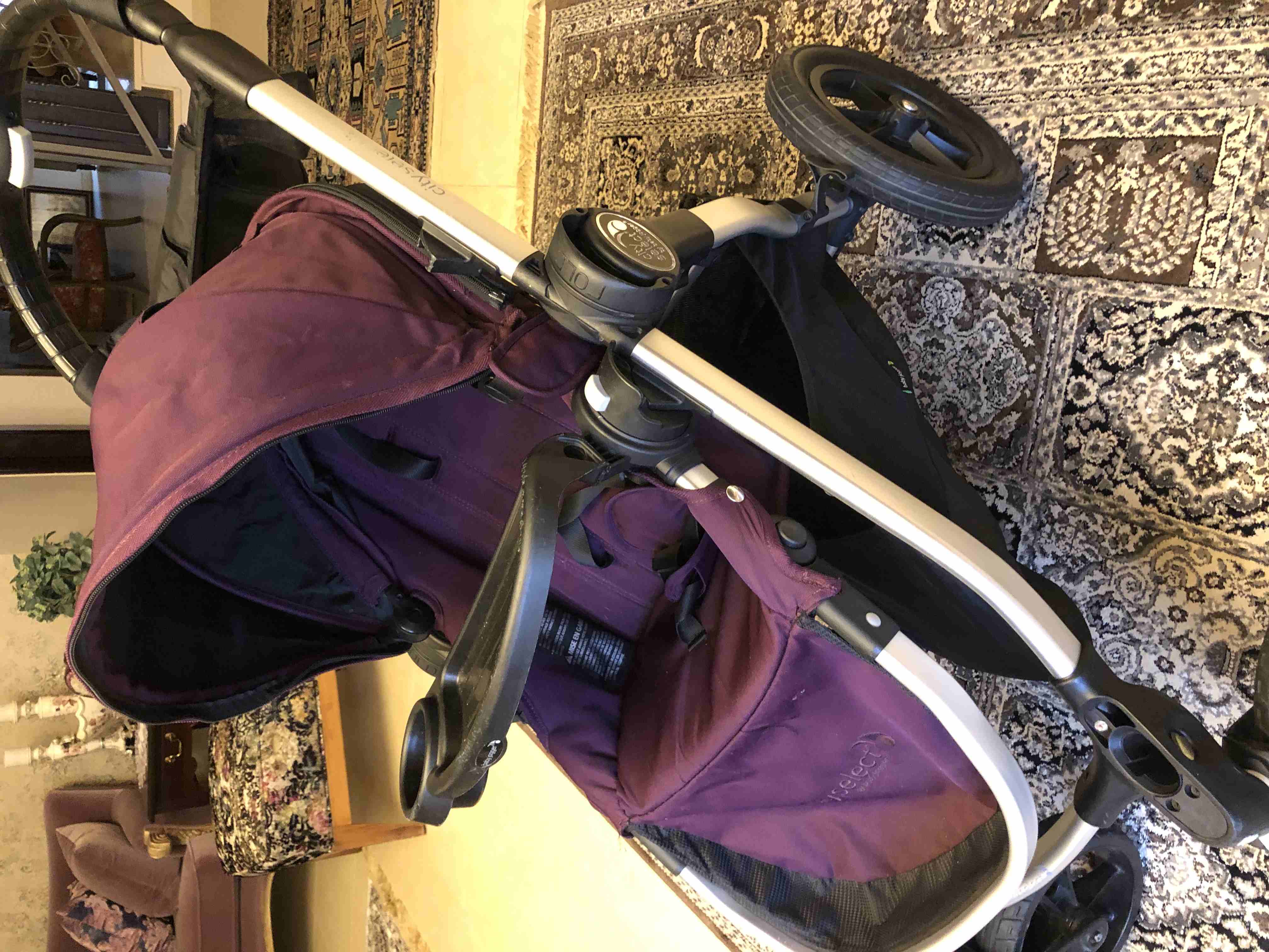 city select double stroller by baby jogger
لا تنسَ أنك شاهدت هذا الإعلان في عنكبوت
Very good cond...