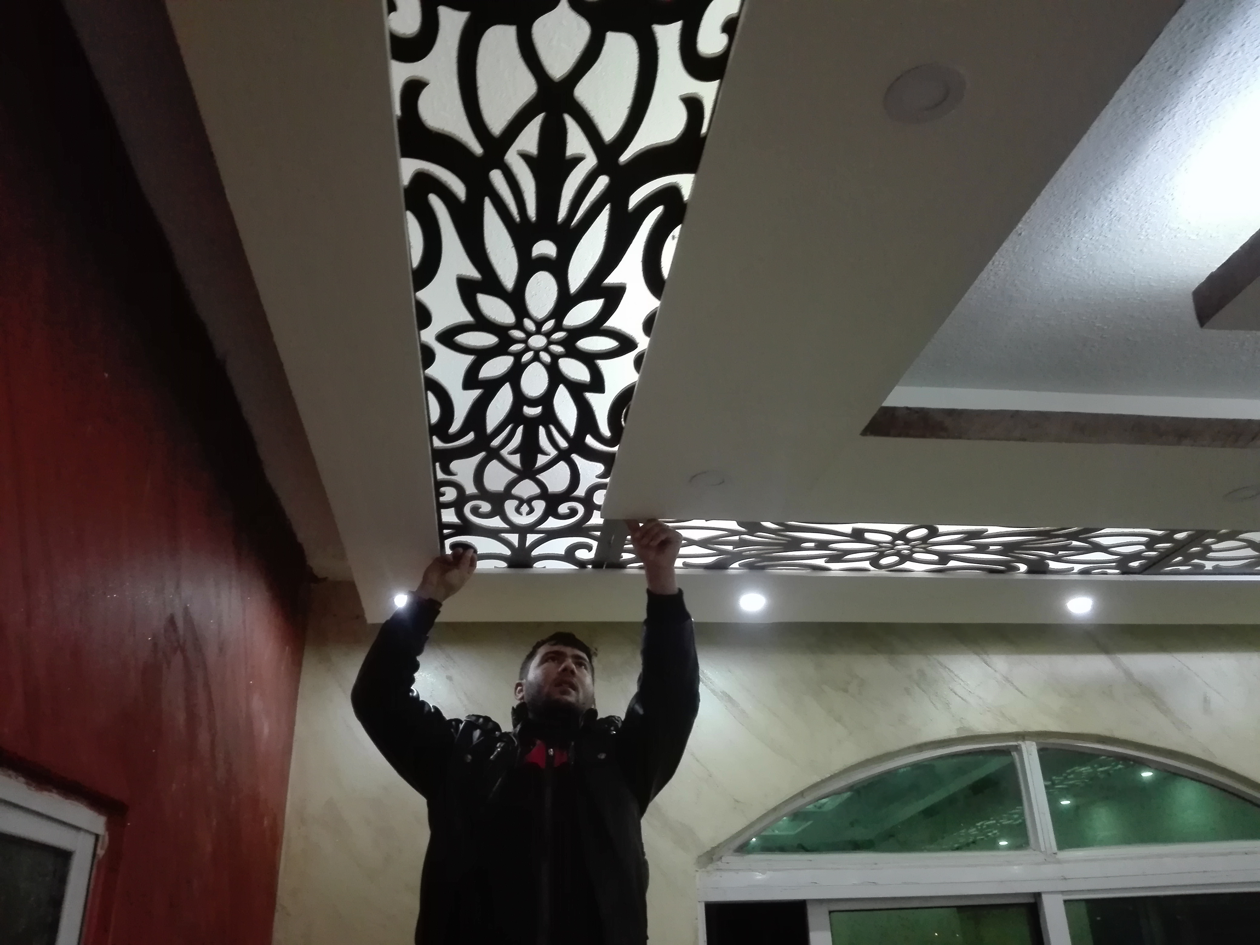 ابو علي الشامي لكافة اعمال الديكور الجبصن برد وجبصين
لا تنسَ أنك شاهدت هذا الإعلان في عنكبوت...