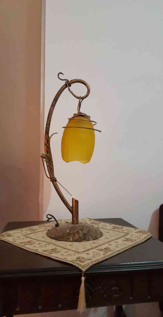 Table Lamp جميل بسعر حلو للبيع
لا تنسَ أنك شاهدت هذا الإعلان في عنكبوت
-تيبل لامب منحوت بطريق...