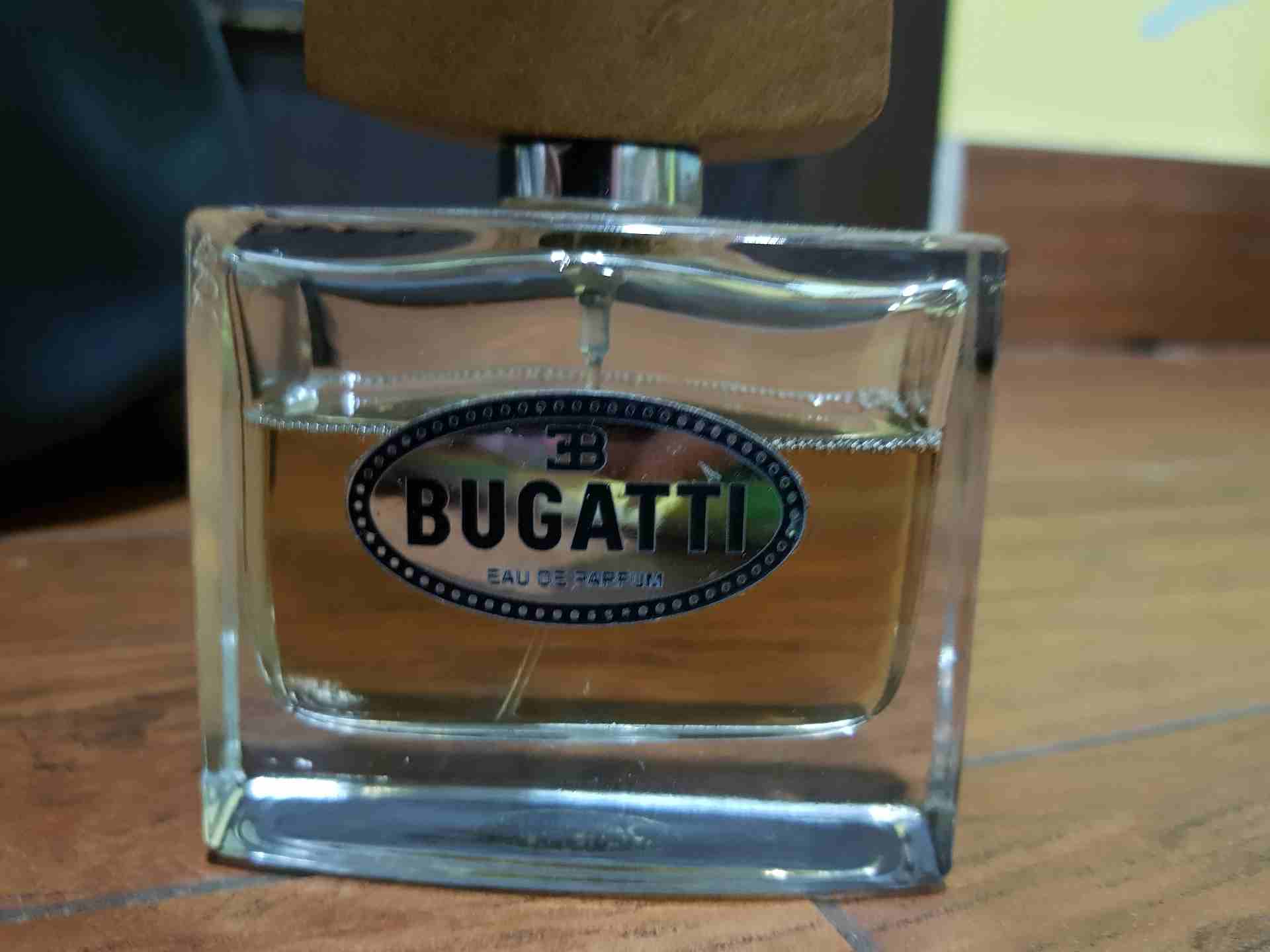 عطر بوقاتي eau de parfum                                            


	 				لا تنسَ أنك شاهدت هذا الإعلان في عنكبوت            
	 				
                            عطر بوقاتي eau de parfum 
المستخ...