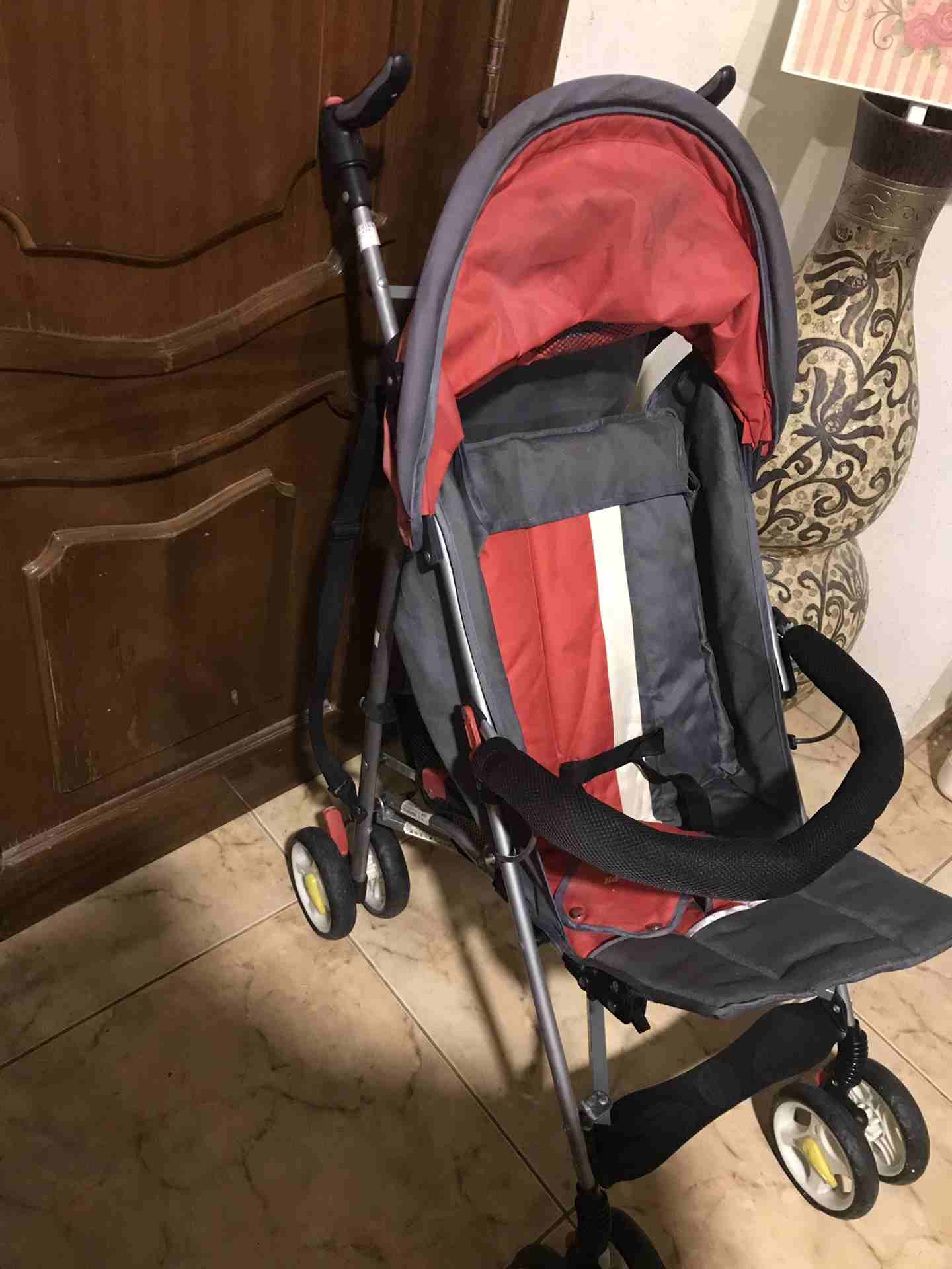 العربة للبيع                                            


	 				لا تنسَ أنك شاهدت هذا الإعلان في عنكبوت            
	 				
                            عرباية اطفال كويسه...