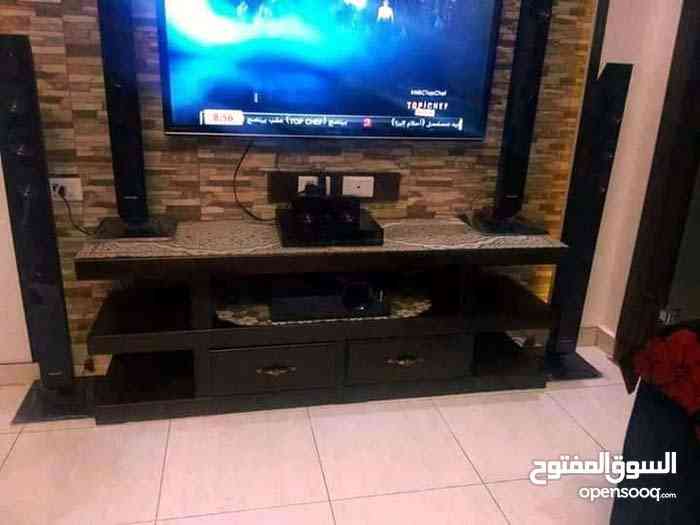 طاولات شاشة مع 5رف خشب ماليزي ملبس قشرةبلوط مكفول بسعر50دنيارشمل توصل
لا تنسَ أنك شاهدت هذا الإعلان في عنكبوت...