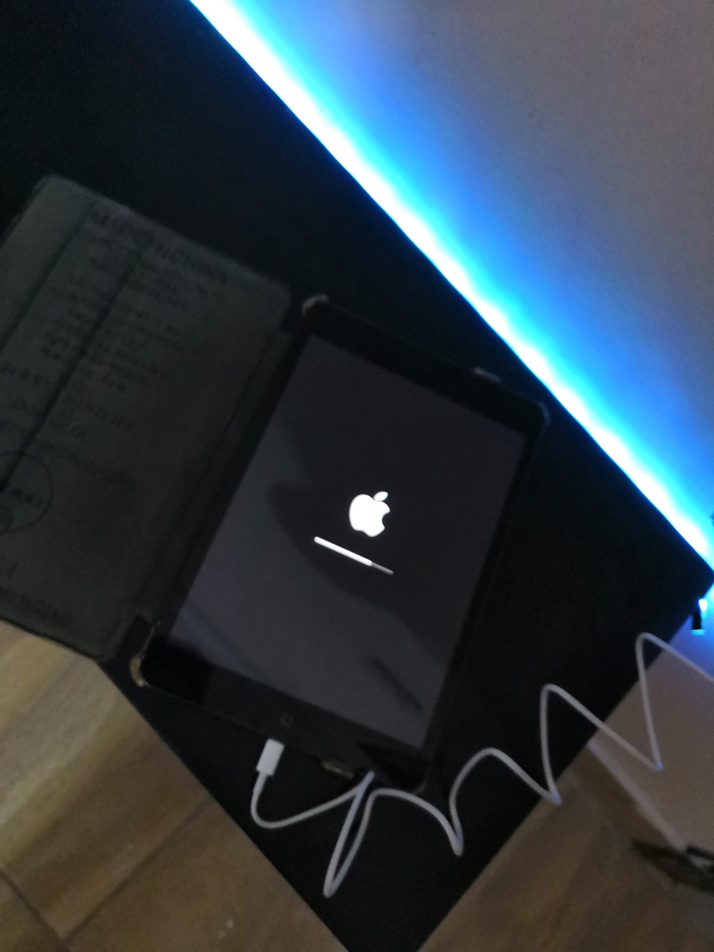 ابل ايباد ميني - Apple iPad mini
لا تنسَ أنك شاهدت هذا الإعلان في عنكبوت
ايباد ميني - Apple i...