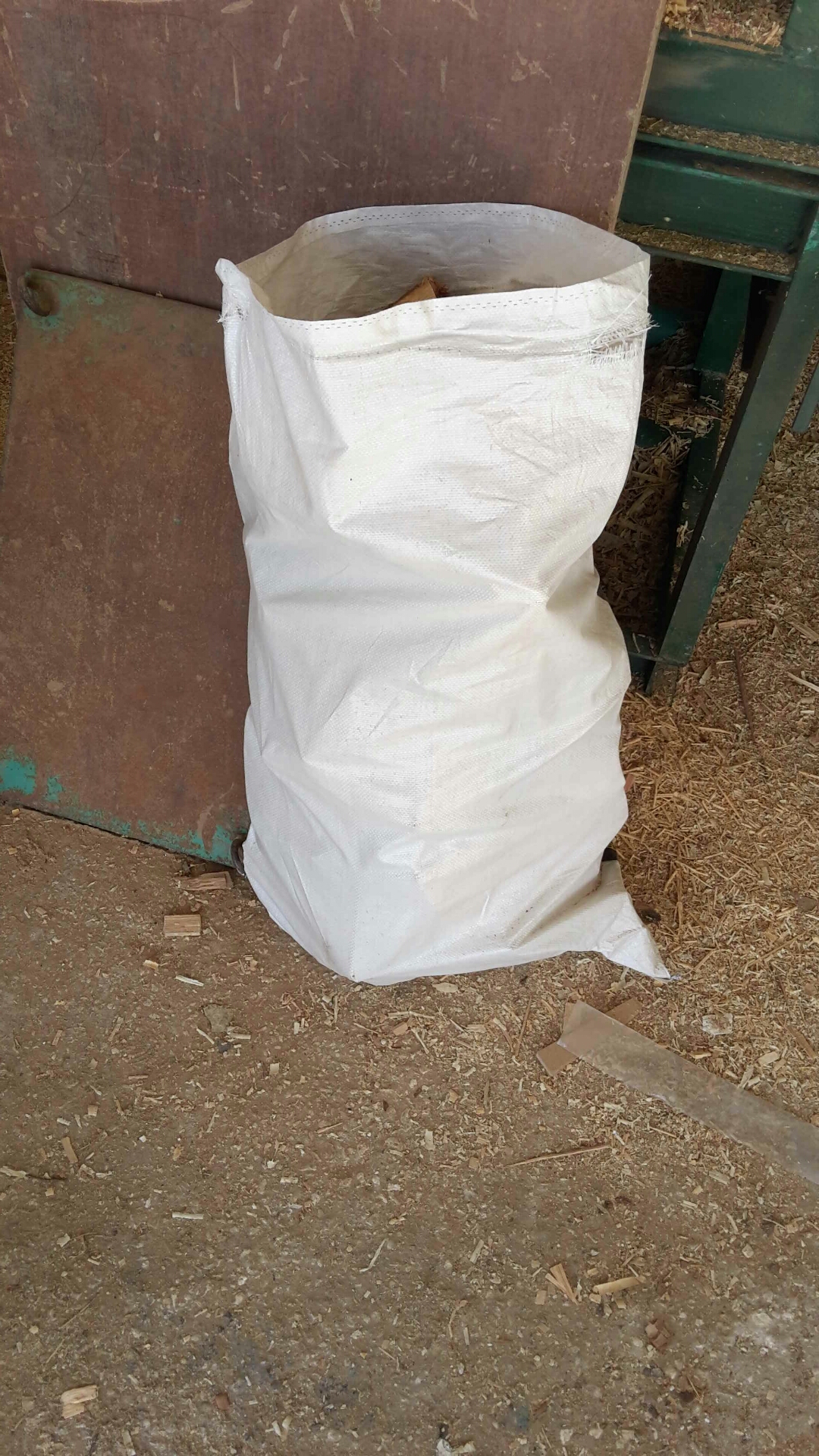حطب للبيع سرو وصنوبر ولزاب                                            


	 				لا تنسَ أنك شاهدت هذا الإعلان في عنكبوت            
	 				
                                يوجد لدينا حطب للبيع شجر س...