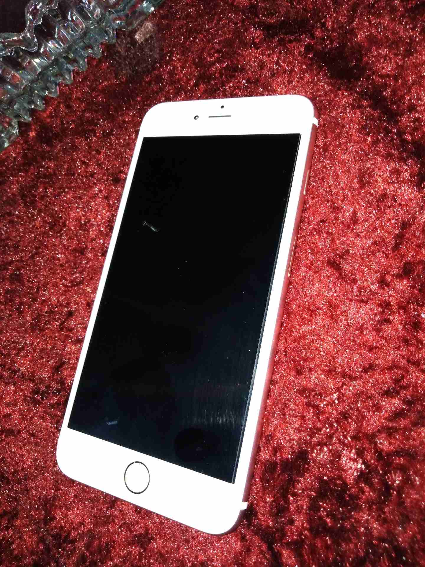 i phone 6s plus                                            


	 				لا تنسَ أنك شاهدت هذا الإعلان في عنكبوت            
	 				
                            ايفون 6 s plus
16 جيجا
4G
بصمة 
اصلي مش م...