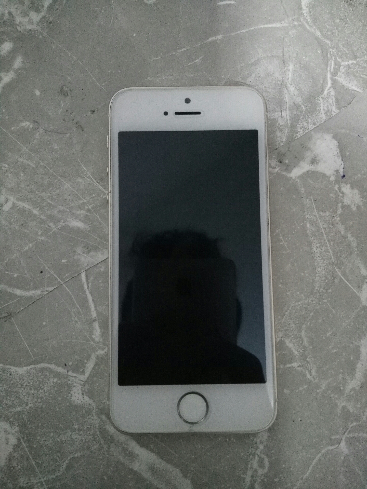 ايفون 5s مستعمل بحالة جيدة جدا للبيع بسعر مغري
لا تنسَ أنك شاهدت هذا الإعلان في عنكبوت
ايفون...