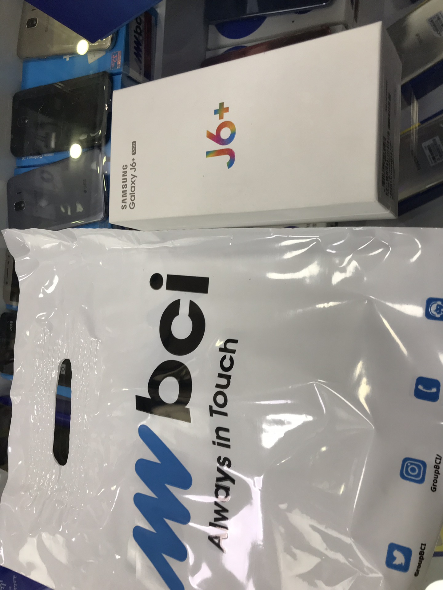 Samsung J6  blue bciوكاله اخو جديد تماما كفاله استعمال 4 ايام                                            


	 				لا تنسَ أنك شاهدت هذا الإعلان في عنكبوت...