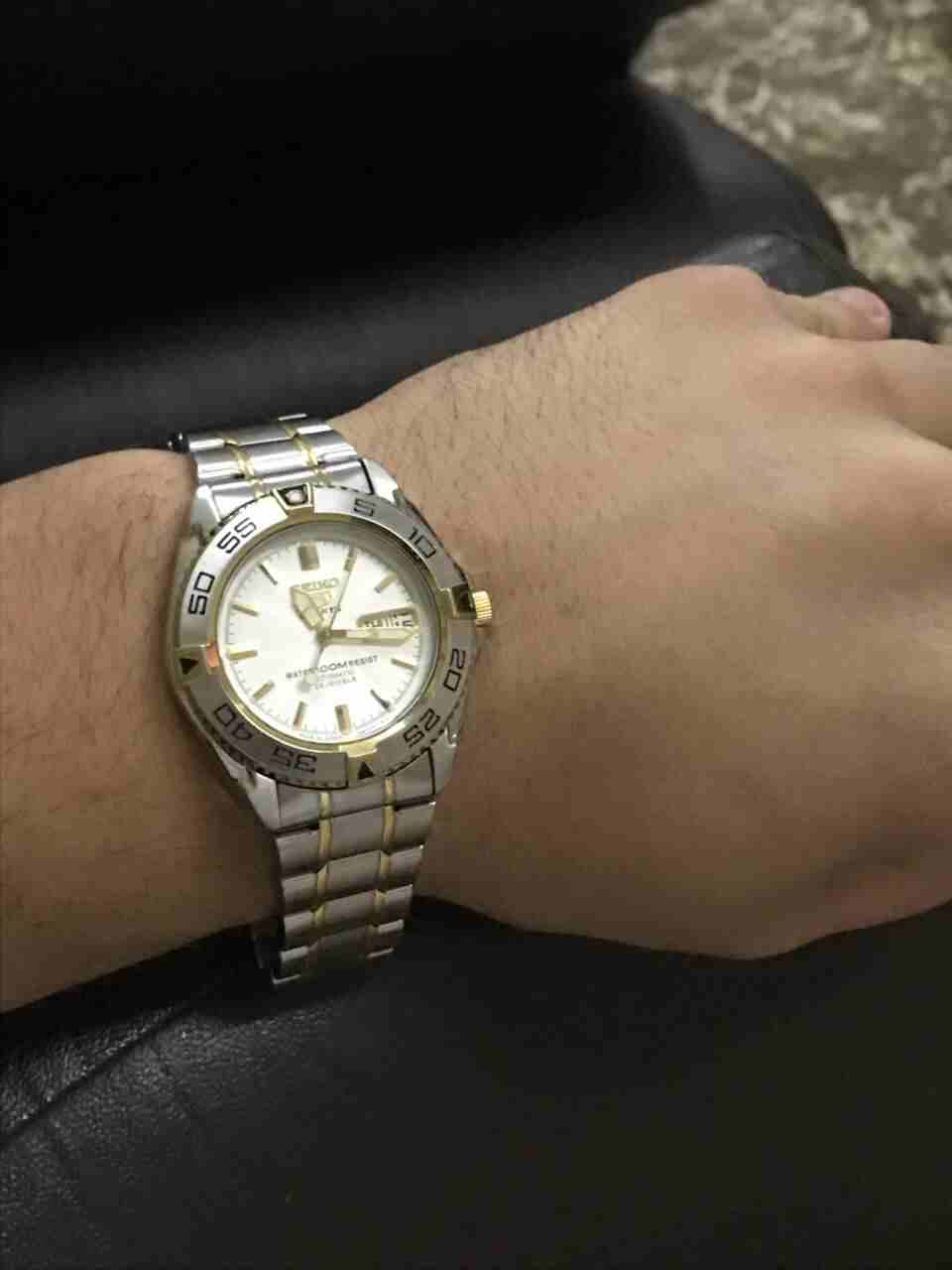 ساعه 5 seiko اوتوماتيك اصليه جديده
لا تنسَ أنك شاهدت هذا الإعلان في عنكبوت
ساعه سيكو 5 seiko اصلي...