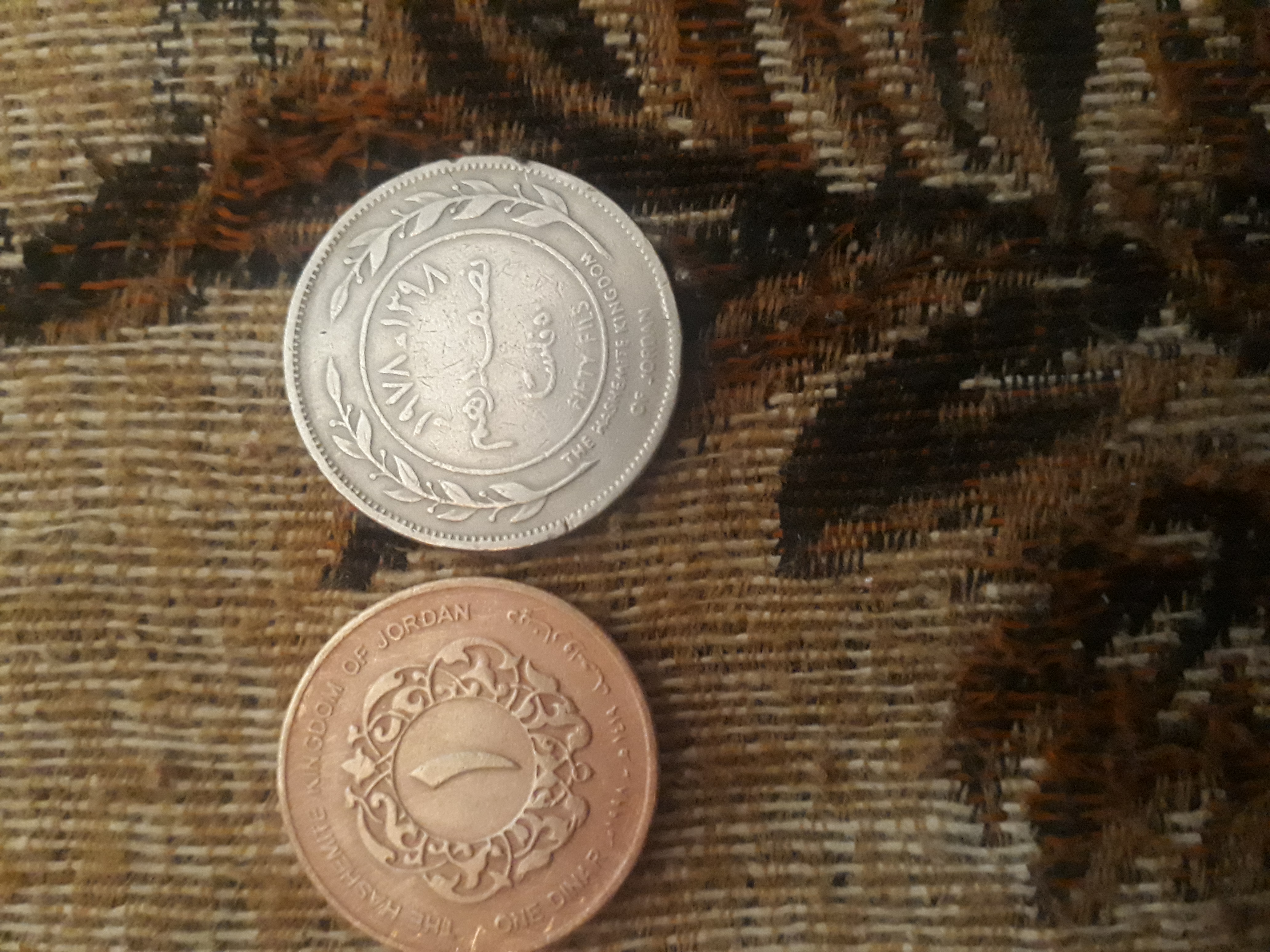 نصف درهم اردني                                            


	 				لا تنسَ أنك شاهدت هذا الإعلان في عنكبوت            
	 				
                                دينار اردني حديد قديم و نصف درهم اردني...