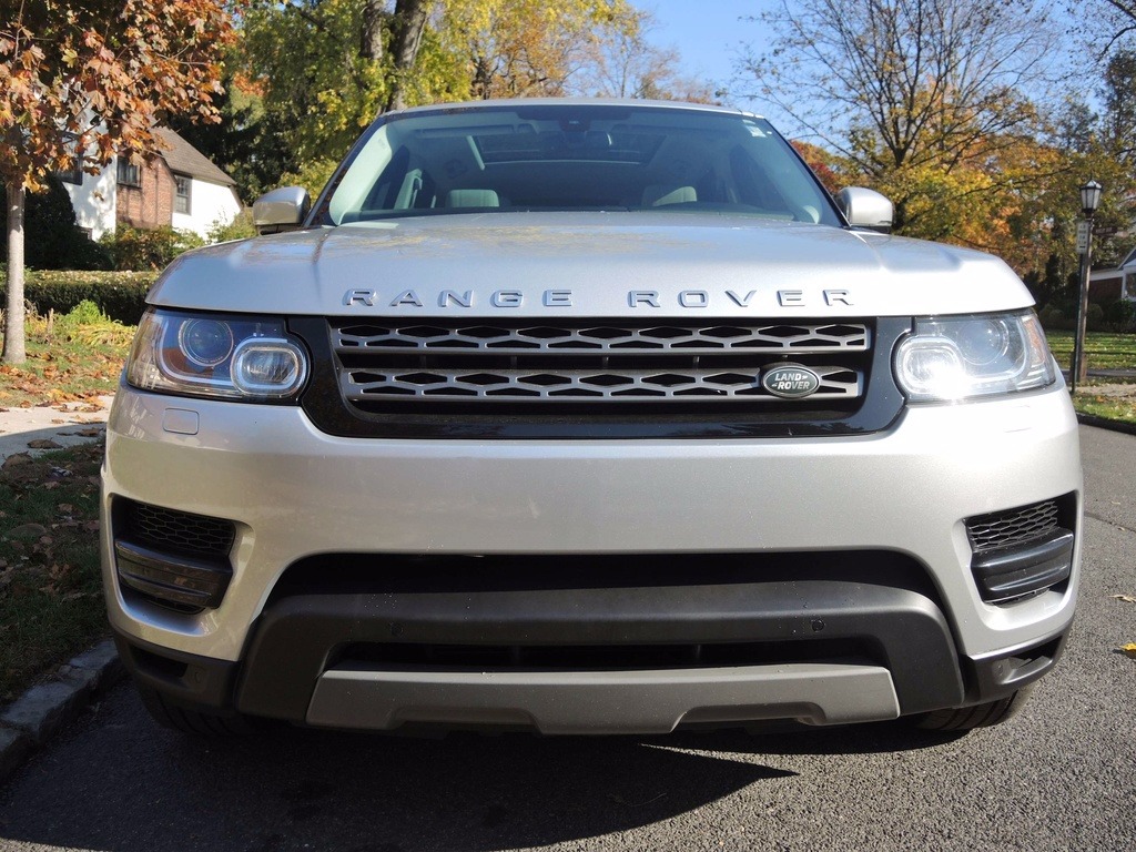 To whom it may concern, I am advertising my 2015 Range Rover Sport HSE  for sale, the car is in perfect condition and it runs on low mileage, contact me for more information regarding the sales of the...