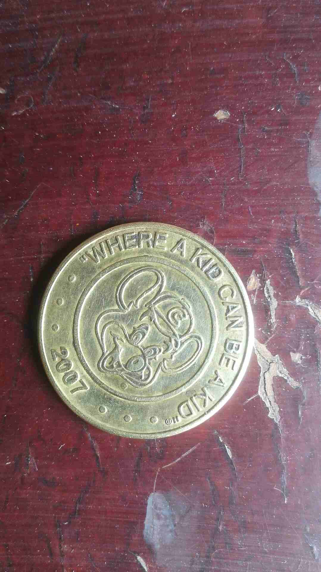 عمله رمزيه 2007 نفس الشكل من الجهتين                                            


	 				لا تنسَ أنك شاهدت هذا الإعلان في عنكبوت            
	 				
                                عمله رمزيه الولا...