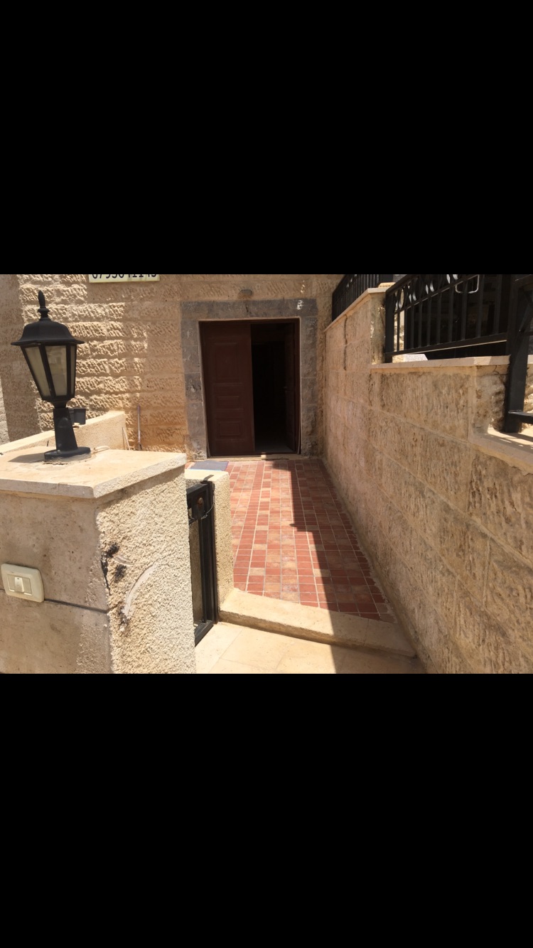 شقه للإيجار
لا تنسَ أنك شاهدت هذا الإعلان في عنكبوت
شقة طابق أرضي
ثلاث غرف نوم
صالون معيشه
ص...