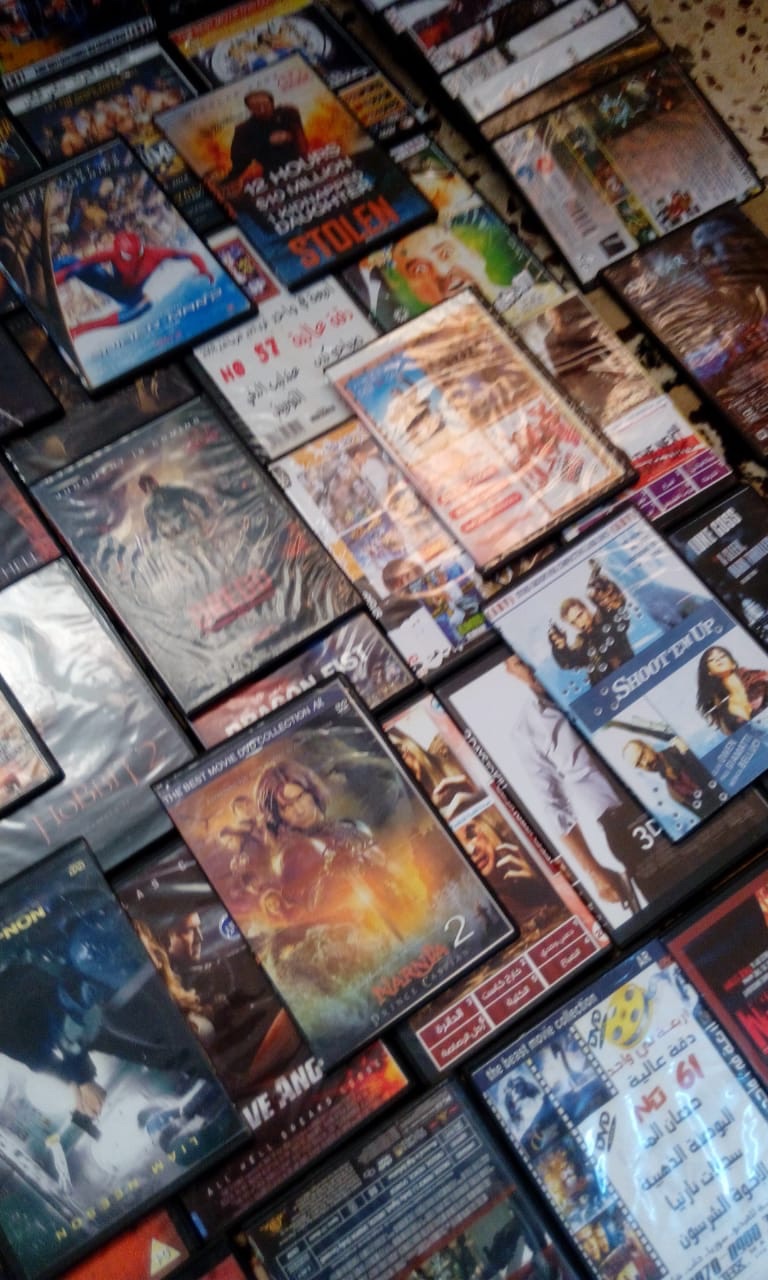 مجموعة كبيرة من الافلام الاجنبية سيديات dvd cd
لا تنسَ أنك شاهدت هذا الإعلان في عنكبوت
مجموعة...