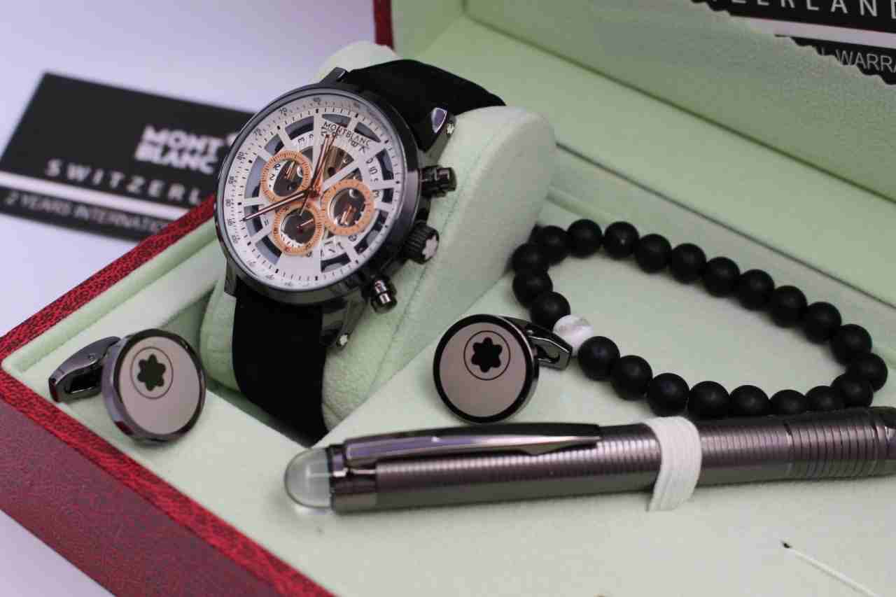 طقم مونت بلانك
لا تنسَ أنك شاهدت هذا الإعلان في عنكبوت
*MONTBLANC*
*اطقم مونت بلانك رجالي*
*مخمل...