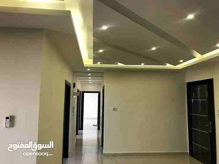 شقة جديد لم تسكن لإيجار فارغ خلدا خلف مخابز براديس
لا تنسَ أنك شاهدت هذا الإعلان في عنكبوت
3نوم 1...