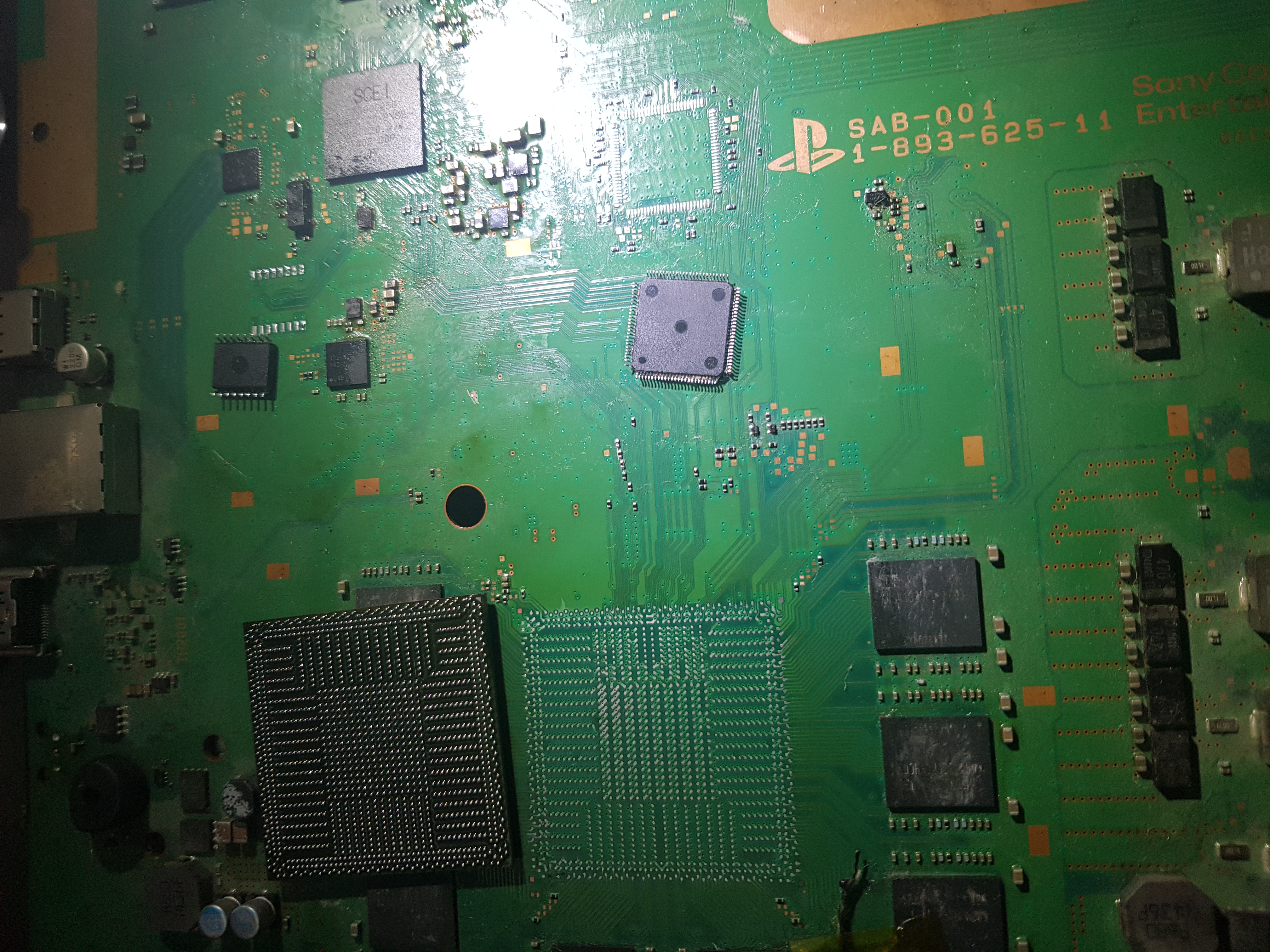 صيانة وتعديل اجهزة بلاي ستيشن ps3 و اجهزة ps4 وملحقاتها                                            


	 				لا تنسَ أنك شاهدت هذا الإعلان في عنكبوت...