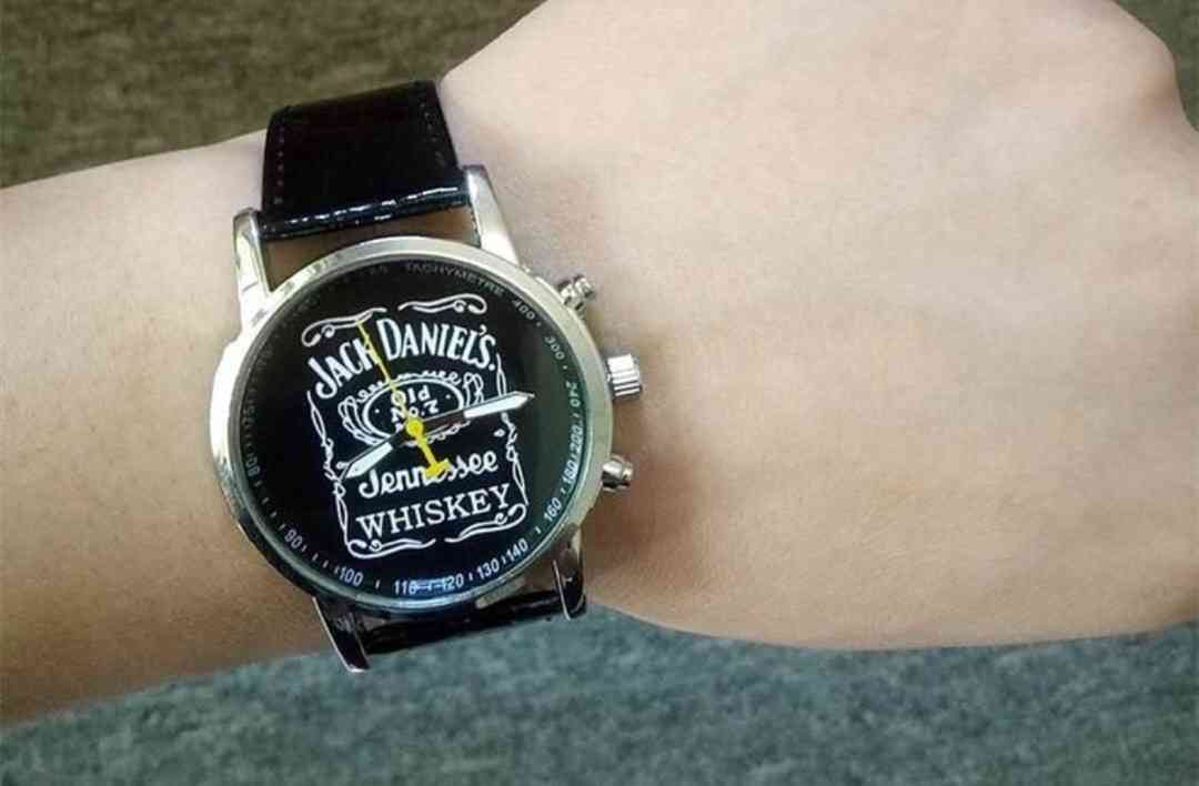 jack Daniel's watch brand new
لا تنسَ أنك شاهدت هذا الإعلان في عنكبوت
Jack Daniel's...