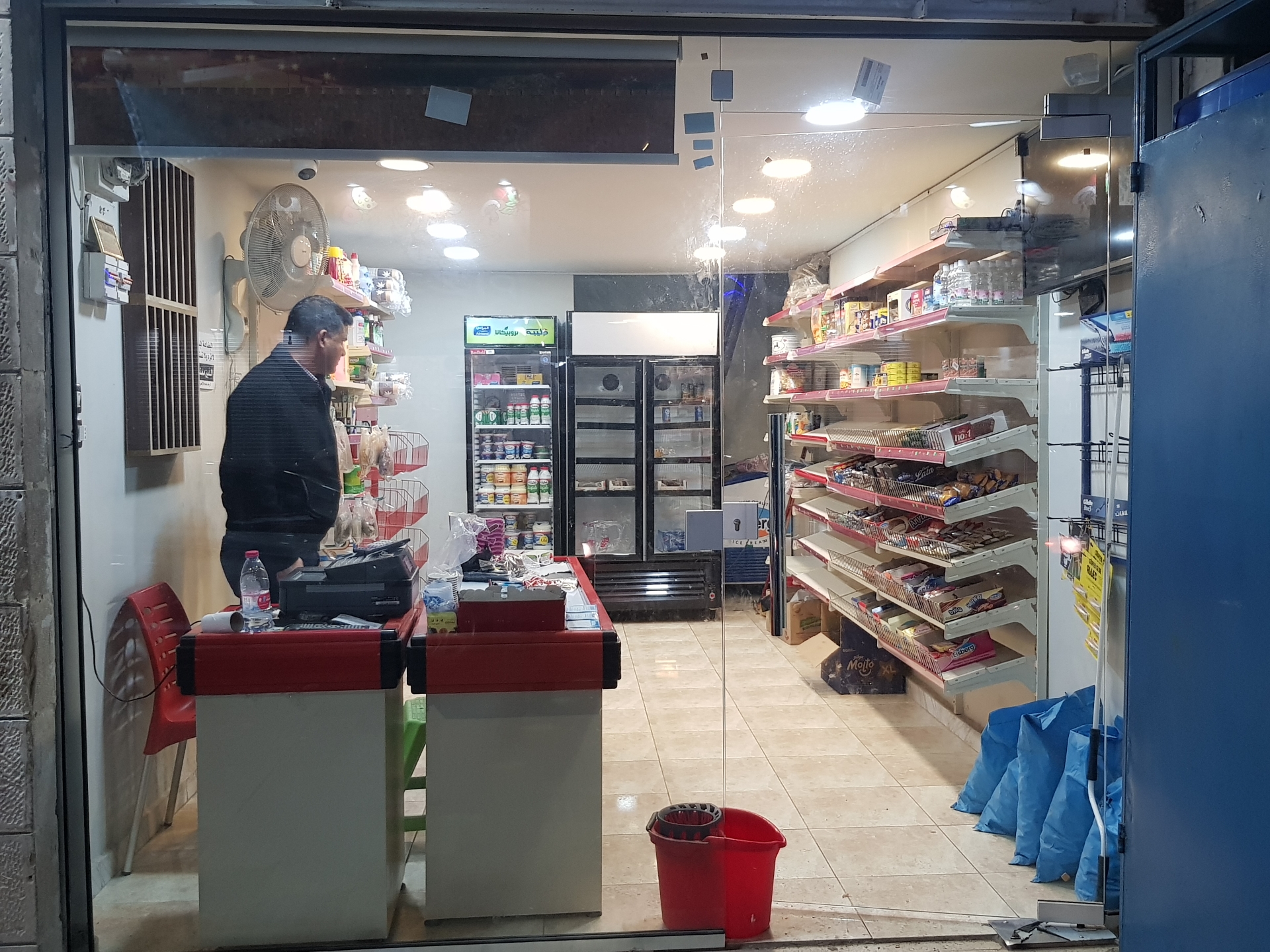 سوبر ماركت في الهاشمي الشمالي بموقع مميز بسعر مغري
لا تنسَ أنك شاهدت هذا الإعلان في عنكبوت
سو...