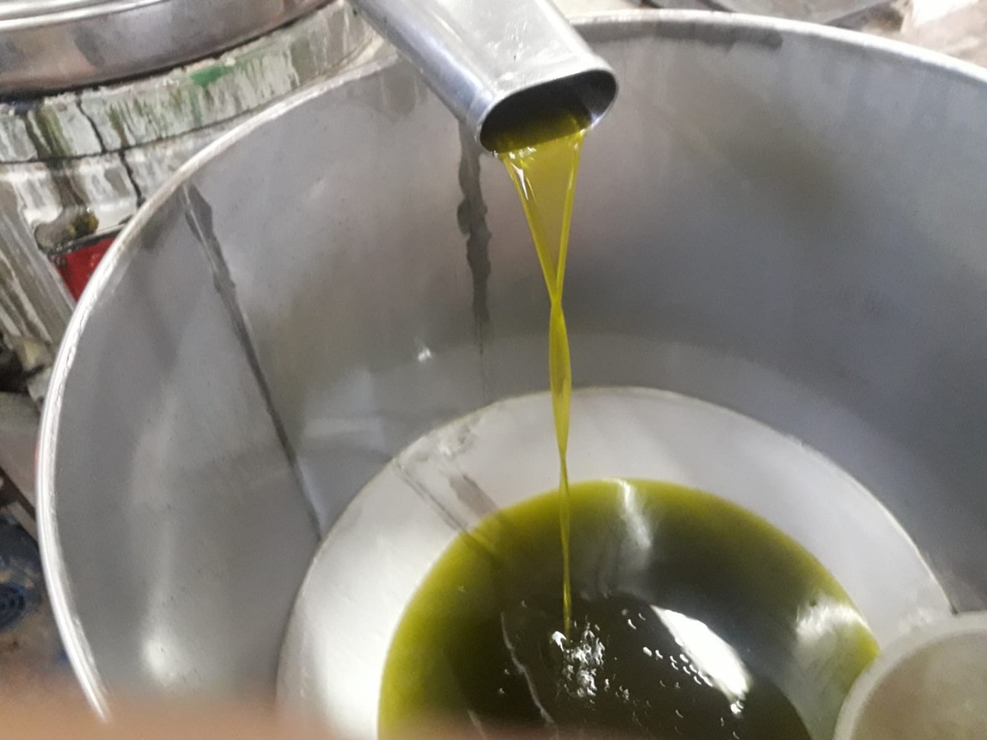 زيت زيتون بضمانة الطعم والمذاق
لا تنسَ أنك شاهدت هذا الإعلان في عنكبوت
زيت زيتون بلدي بضمانة...