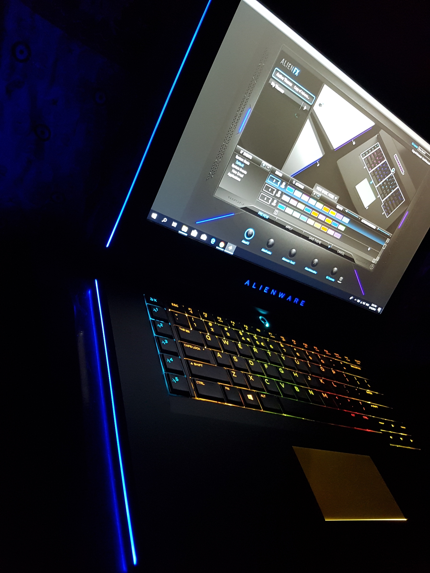 ALIENWARE 15R3 LAPTOP GTX 1080
لا تنسَ أنك شاهدت هذا الإعلان في عنكبوت
alienware gaming and d...