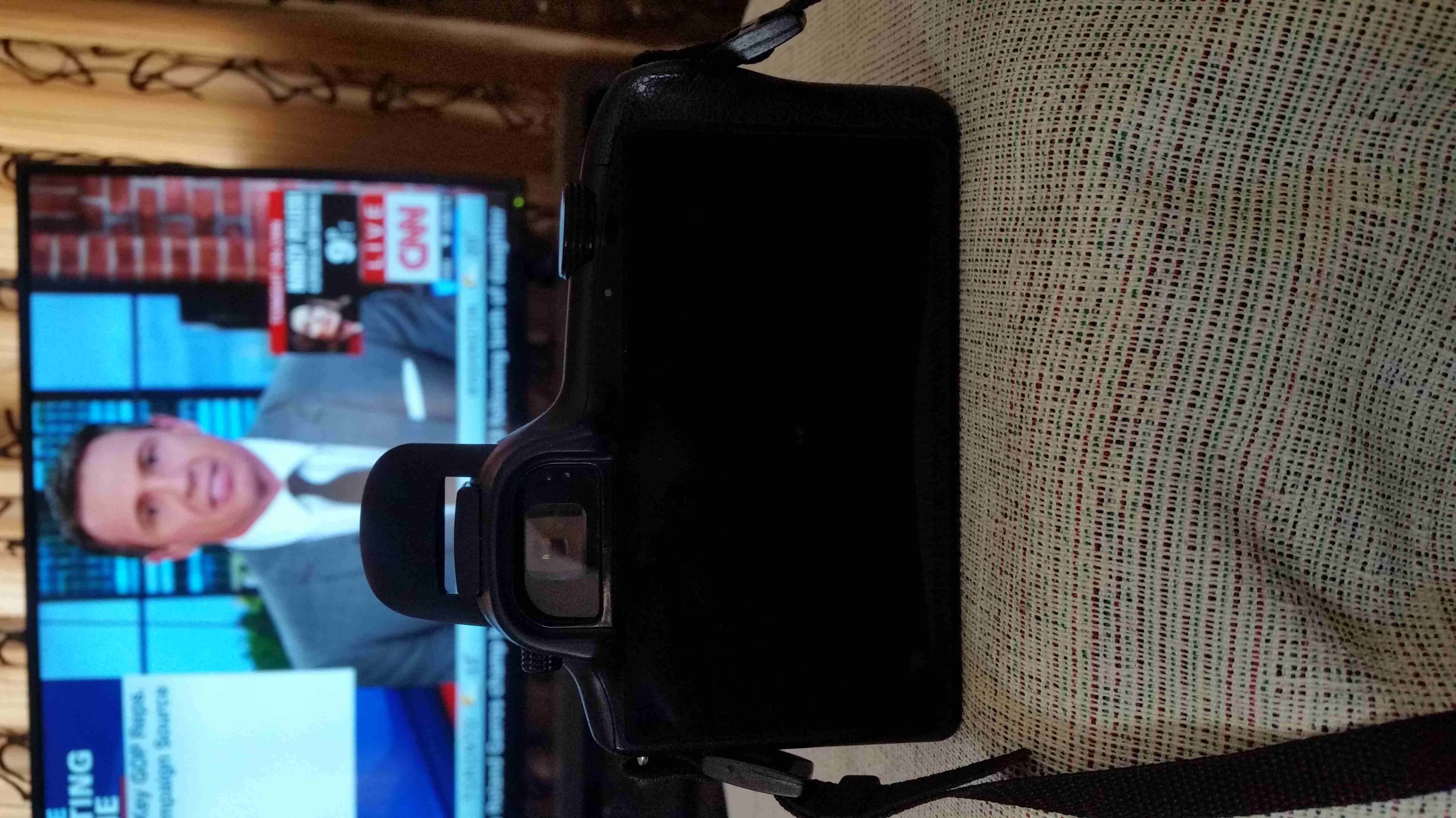 Samsung Galaxy NX-GN100 (Smart professional Camera)
لا تنسَ أنك شاهدت هذا الإعلان في عنكبوت
Samsu...