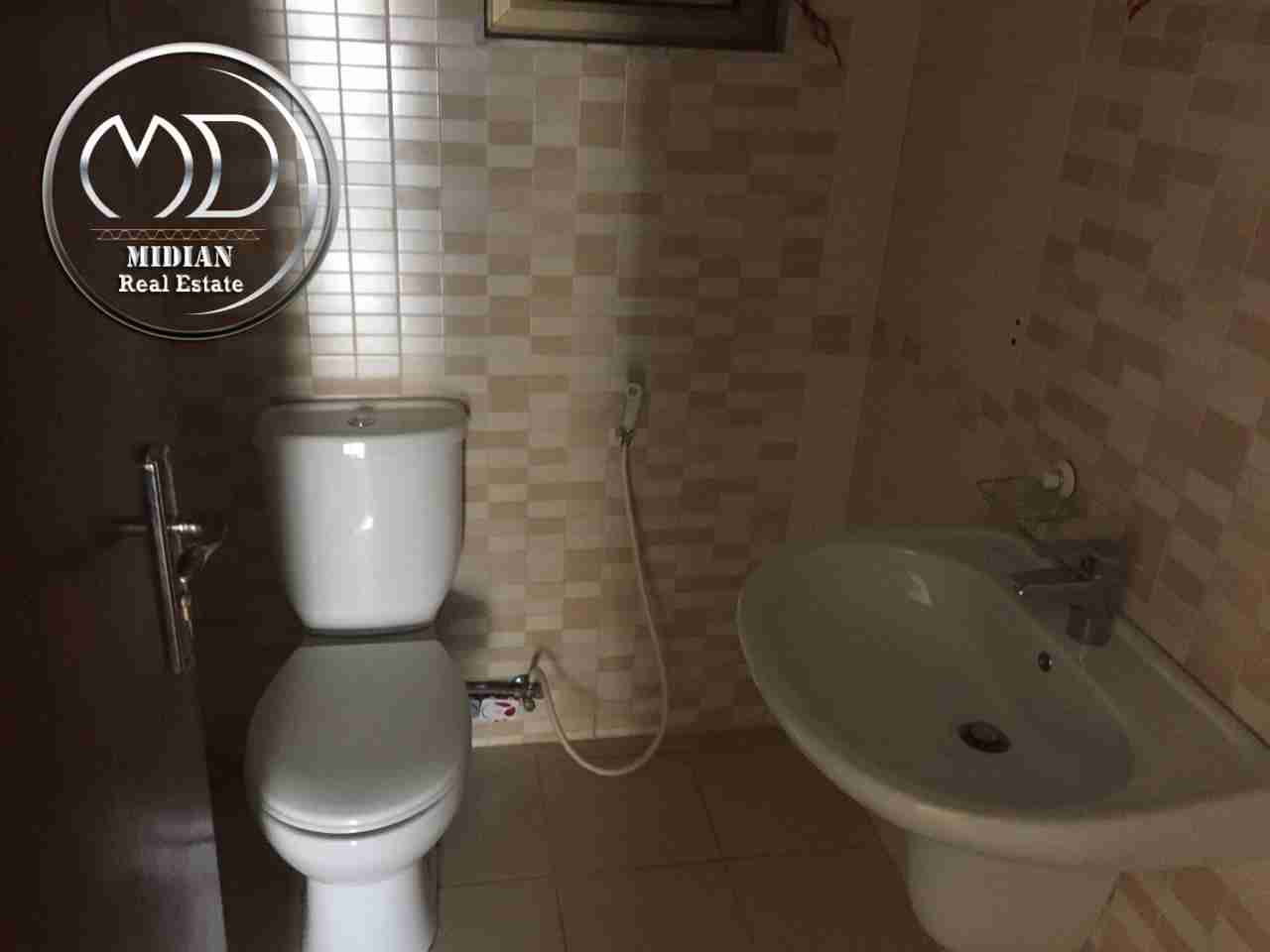 شقه ارضية للبيع الرابيه قرب السفاره الصينيه مساحه 170م مع ترس وحديقة
لا تنسَ أنك شاهدت هذا الإعلان في عنكبوت...