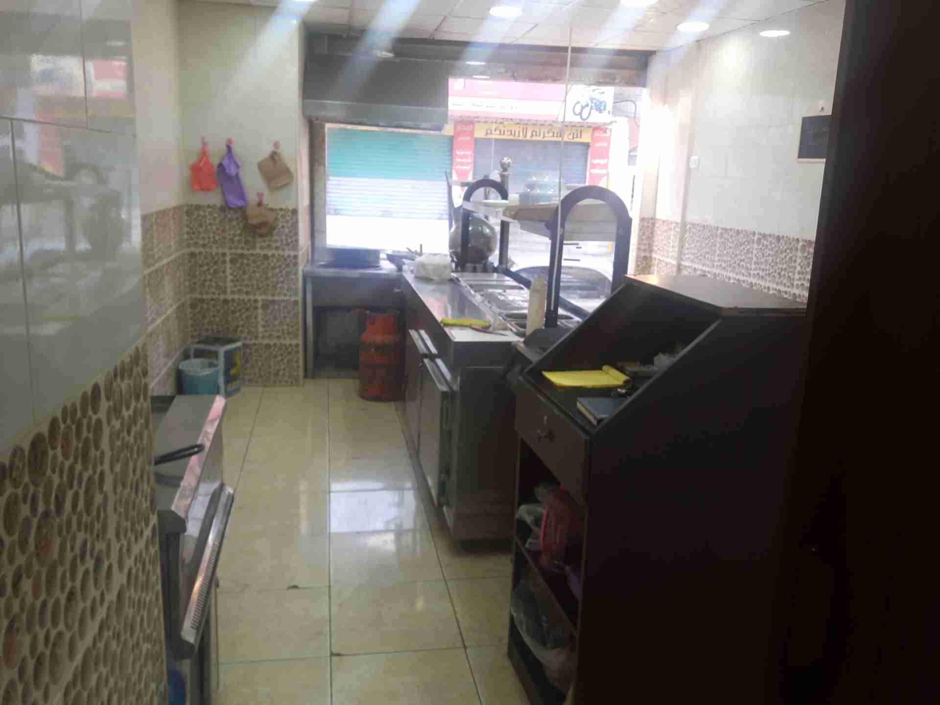 مطعم للبيع لعدم التفرغ بسعر مغري جدآ
لا تنسَ أنك شاهدت هذا الإعلان في عنكبوت
مطعم جديد للبيع...