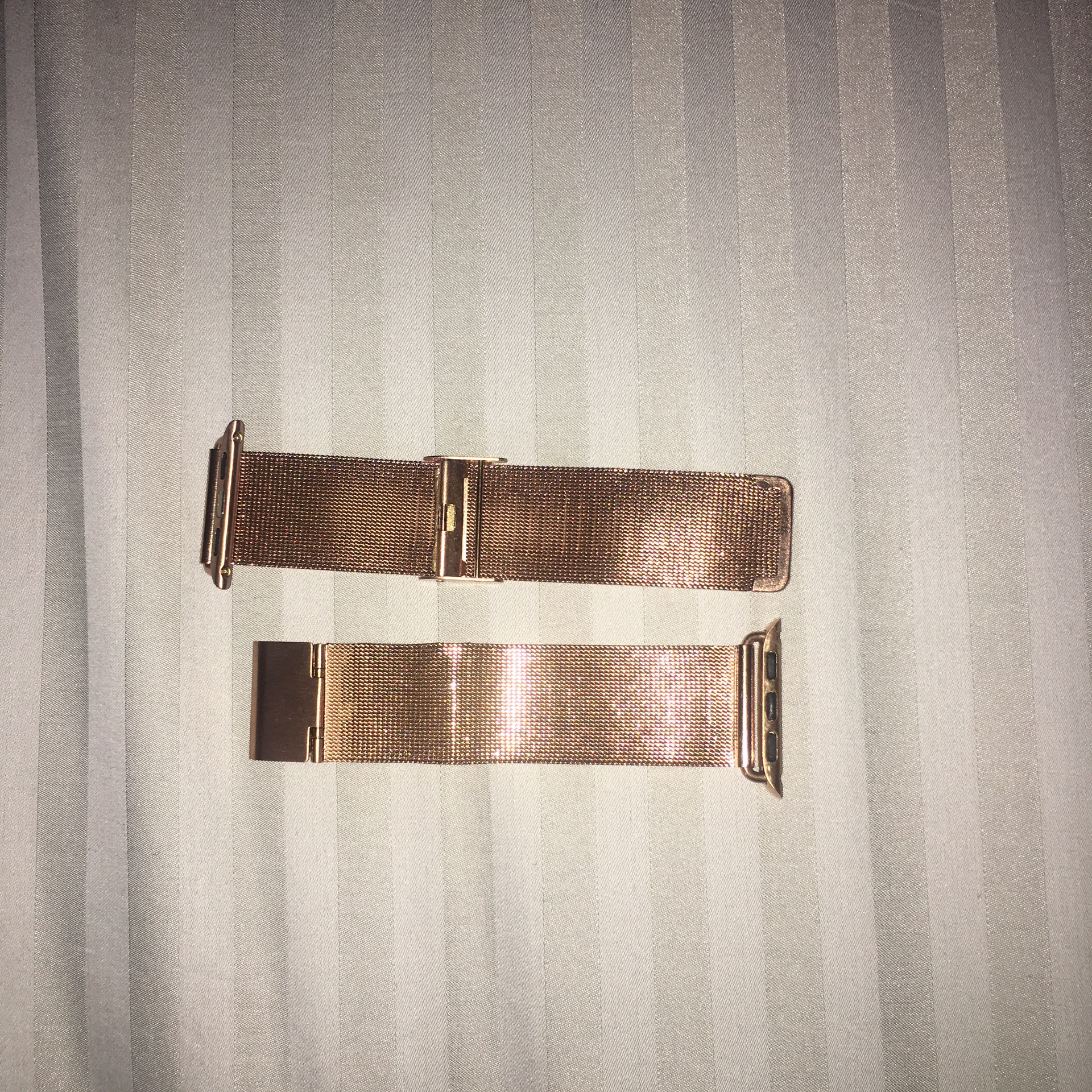 apple watch bands                                            


	 				لا تنسَ أنك شاهدت هذا الإعلان في عنكبوت            
	 				
                                size:38mm
color: Gold...