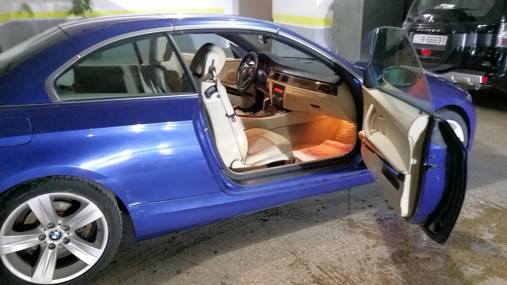BMW 320 AI 2009
لا تنسَ أنك شاهدت هذا الإعلان في عنكبوت
BMW320AI كوبي فحص 4جيد بحالة ممتازة...
