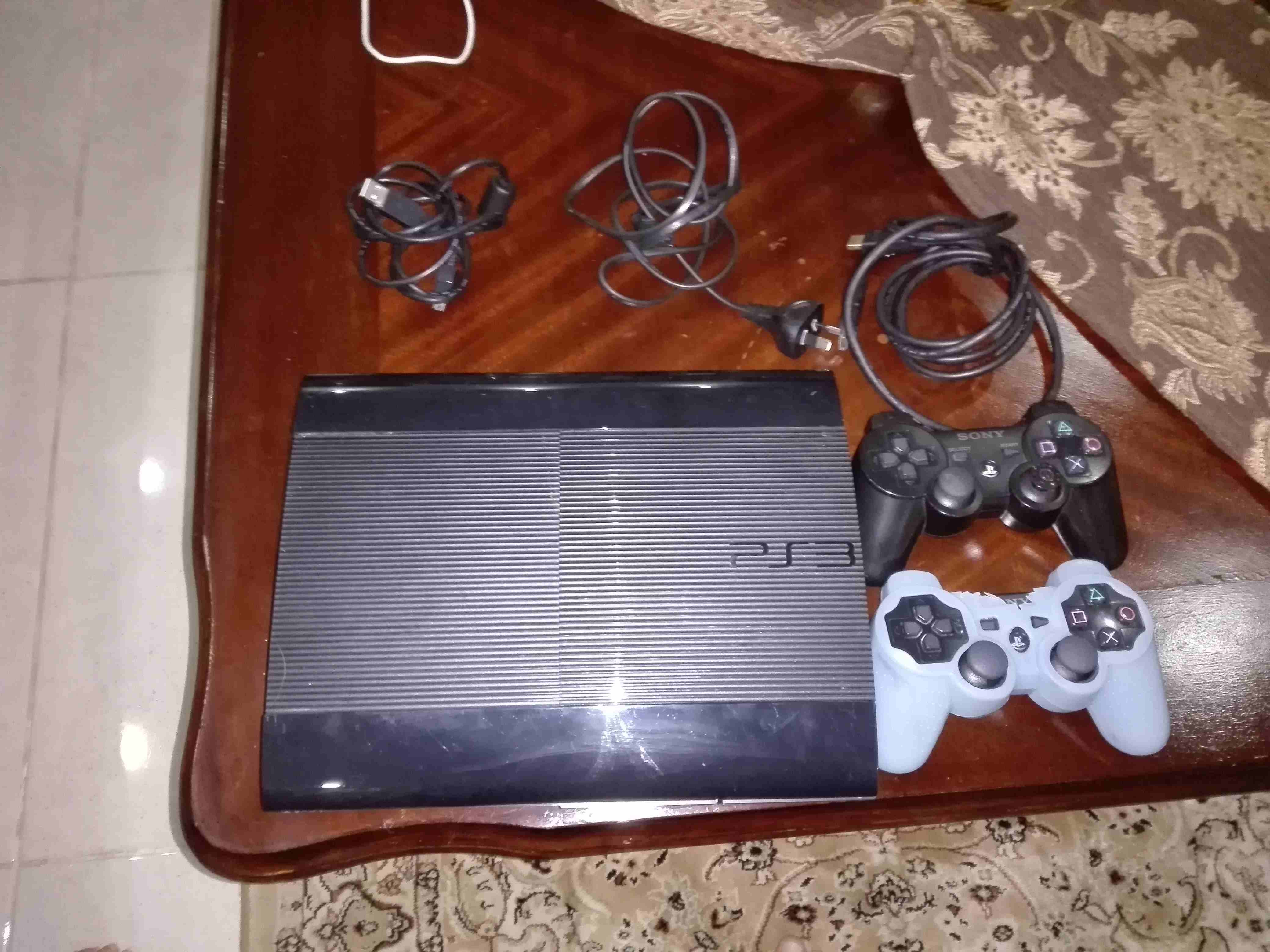 ps3 soper slimمستعمل ثلاث اشهر معدل عليه 45مع كل اسلاكه وايد عدد2                                            


	 				لا تنسَ أنك شاهدت هذا الإعلان في عنكبوت...